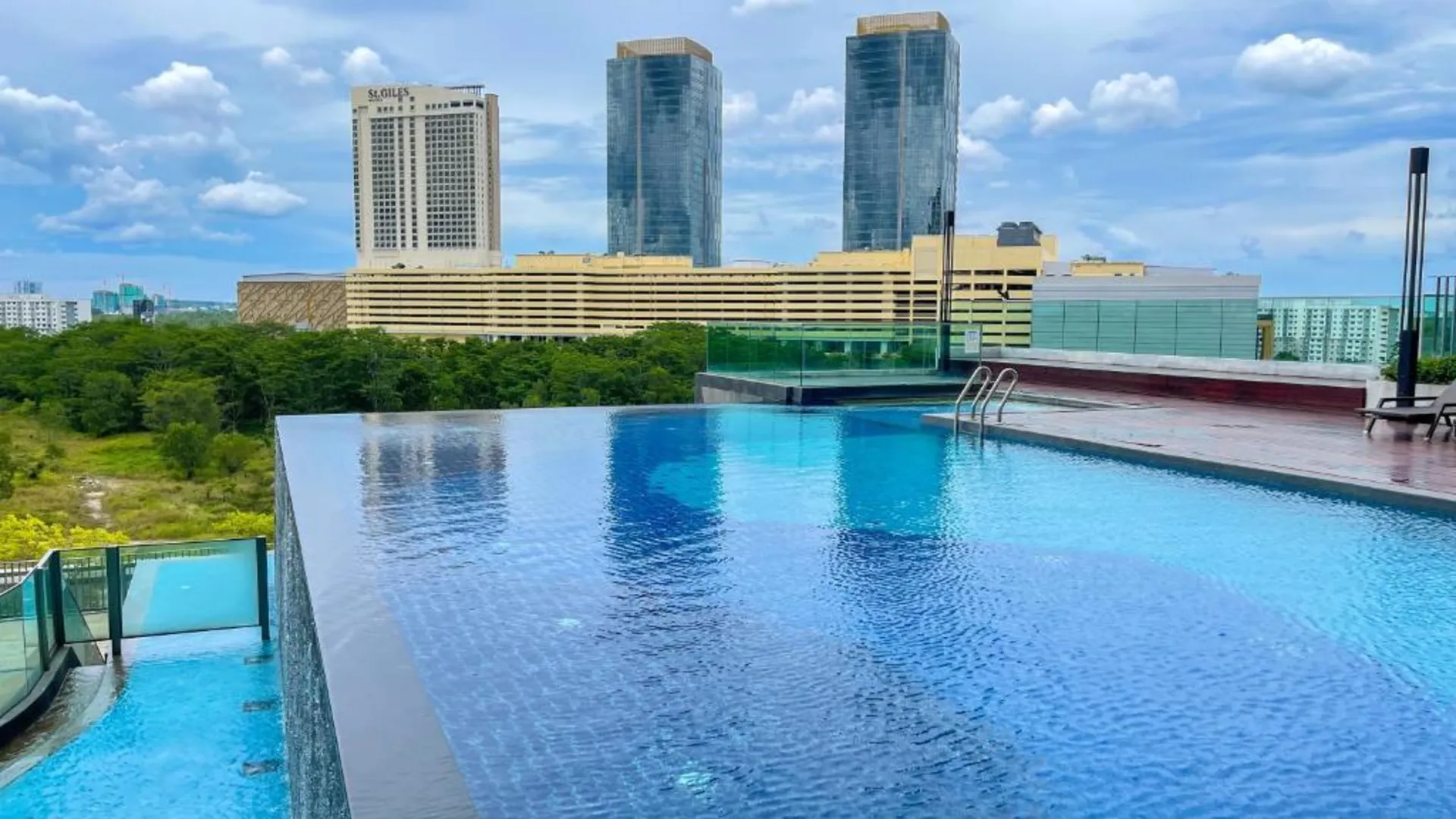 조호바루 / 조호르바루 수투랑바루의 아파트먼트 (100m², 침실 2개, 프라이빗 욕실 2개) 4성급 게스트하우스 로비