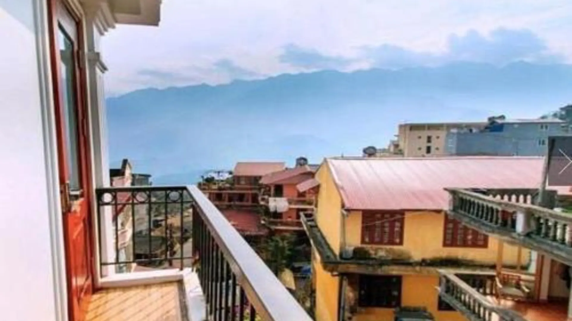 사파 사파 시내의 아파트먼트 (350m², 침실 8개, 프라이빗 욕실 8개) 4성급 게스트하우스 로비