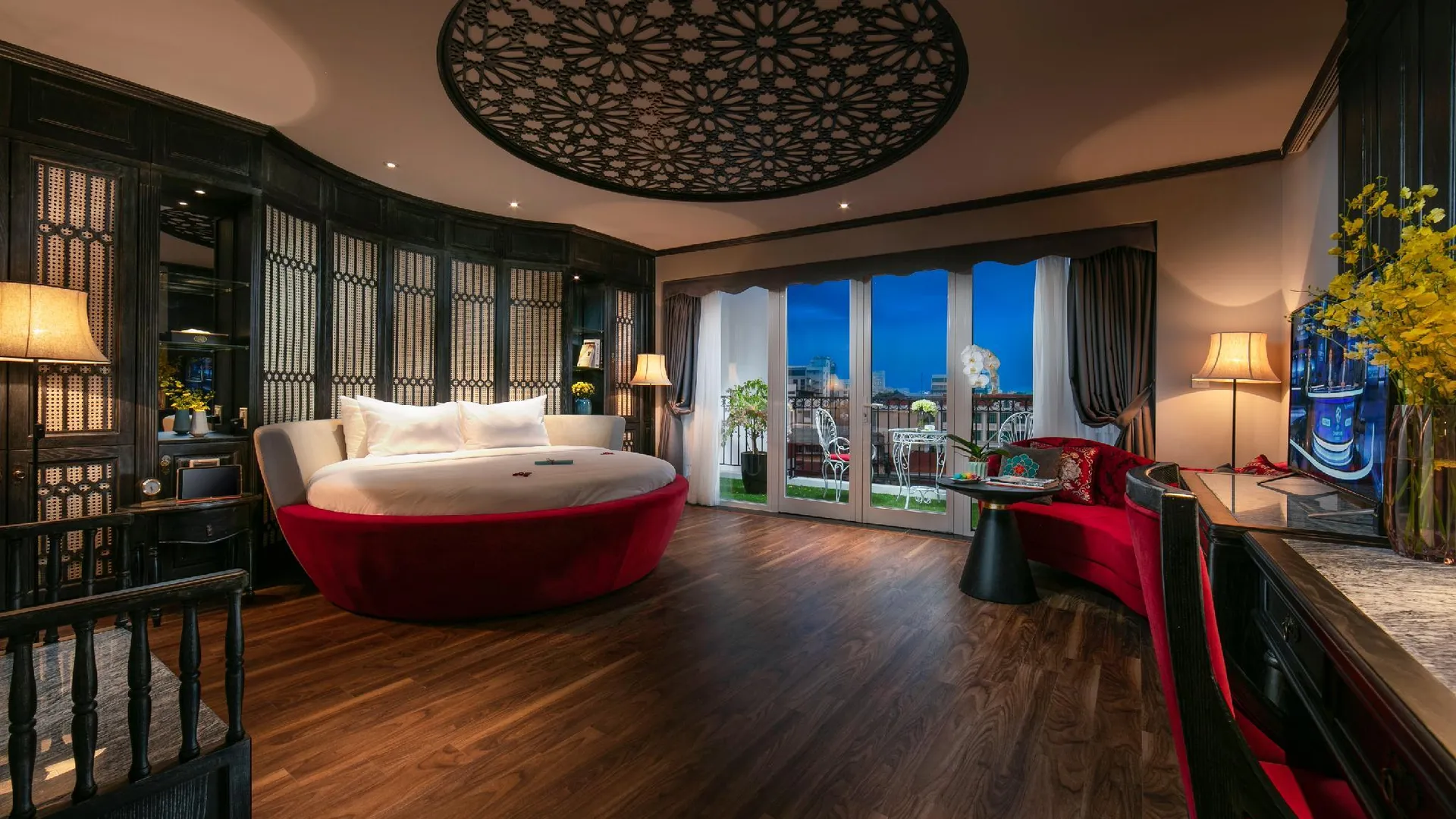 하노이 샤이닝 센트럴 호텔 앤 스파 5성급 호텔 스위트룸