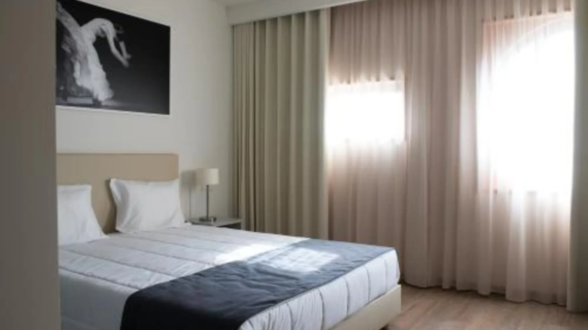 포르투 포르토 콜로세움 호텔 3성급 호텔 스위트룸