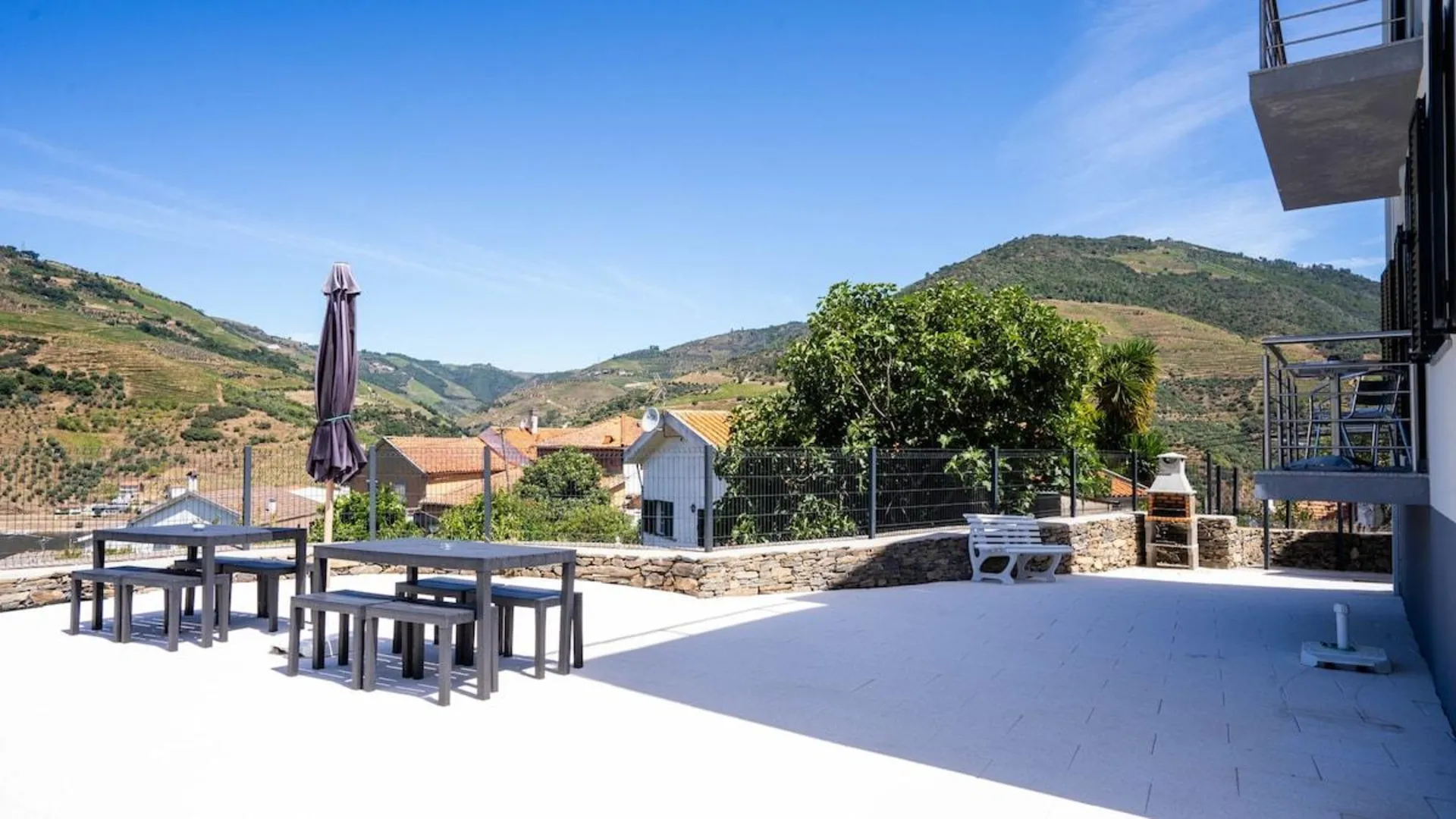 아마마 폴고사의 프라이빗 하우스 (m², 침실 2개, 프라이빗 욕실 2개) 3성급 게스트하우스 레스토랑