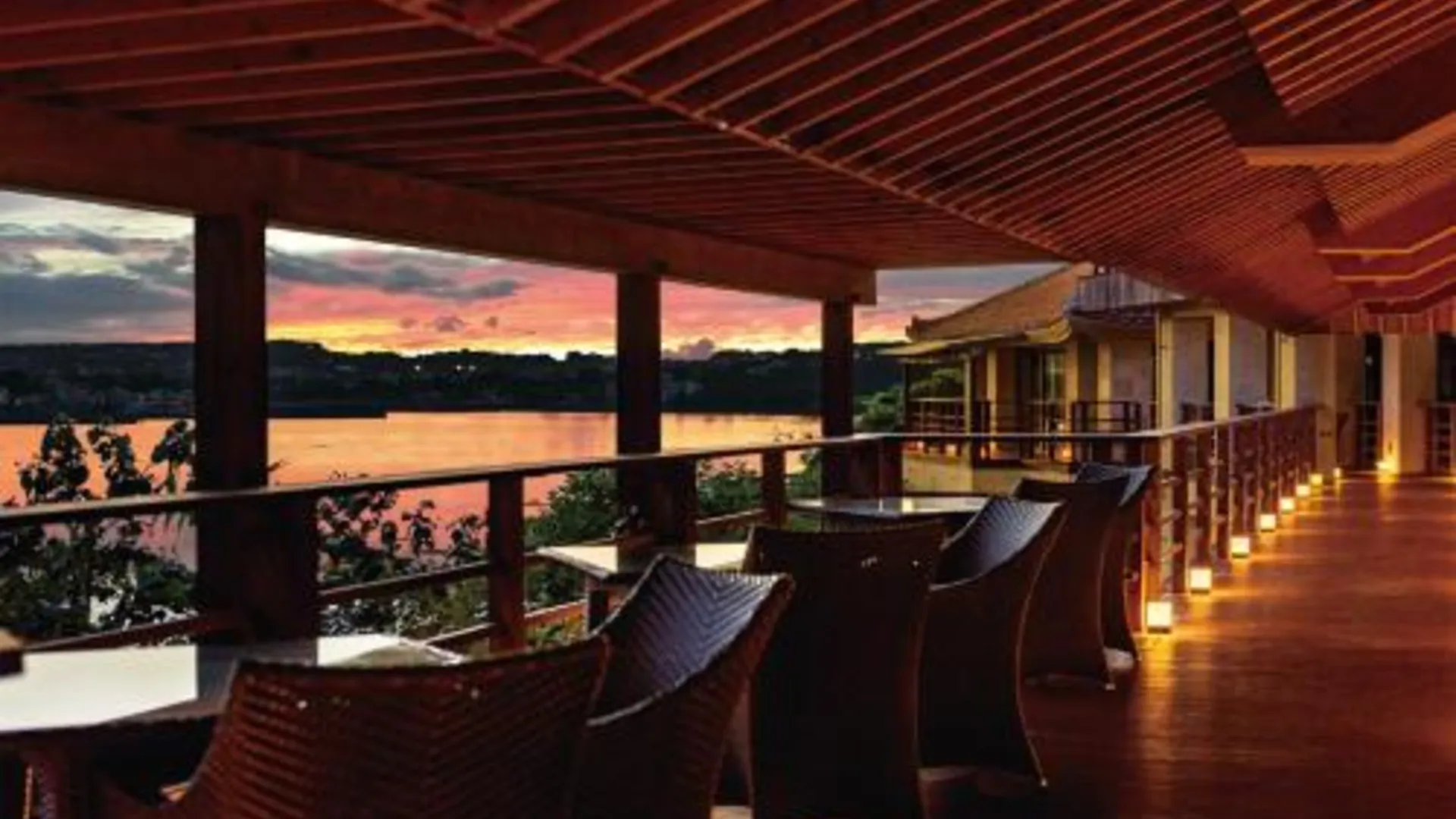 오키나와 본섬 히야쿠나 가란 5성급 호텔 스위트룸