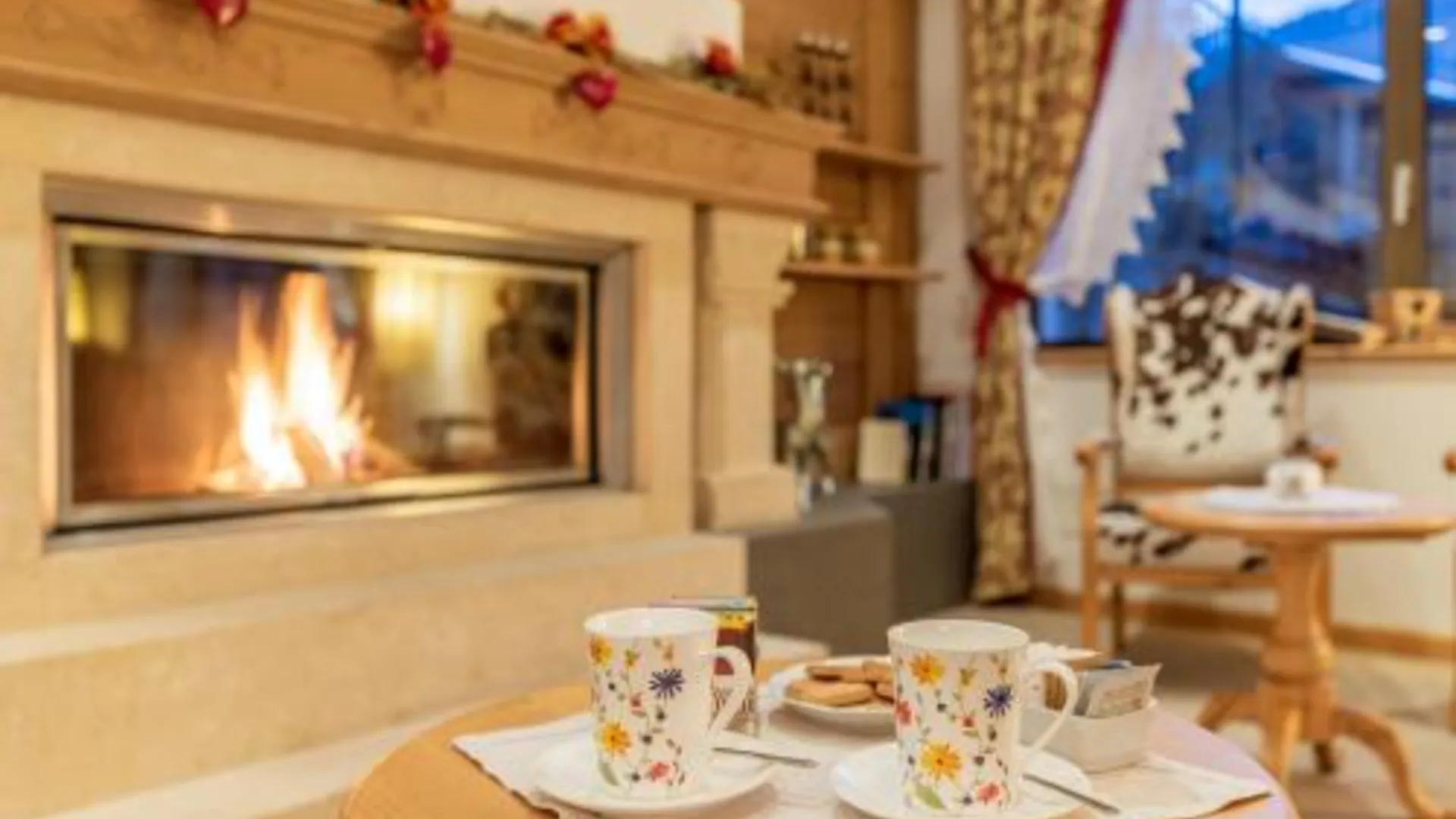 포자 디 파사 Residence Anda 4성급 호텔 레스토랑