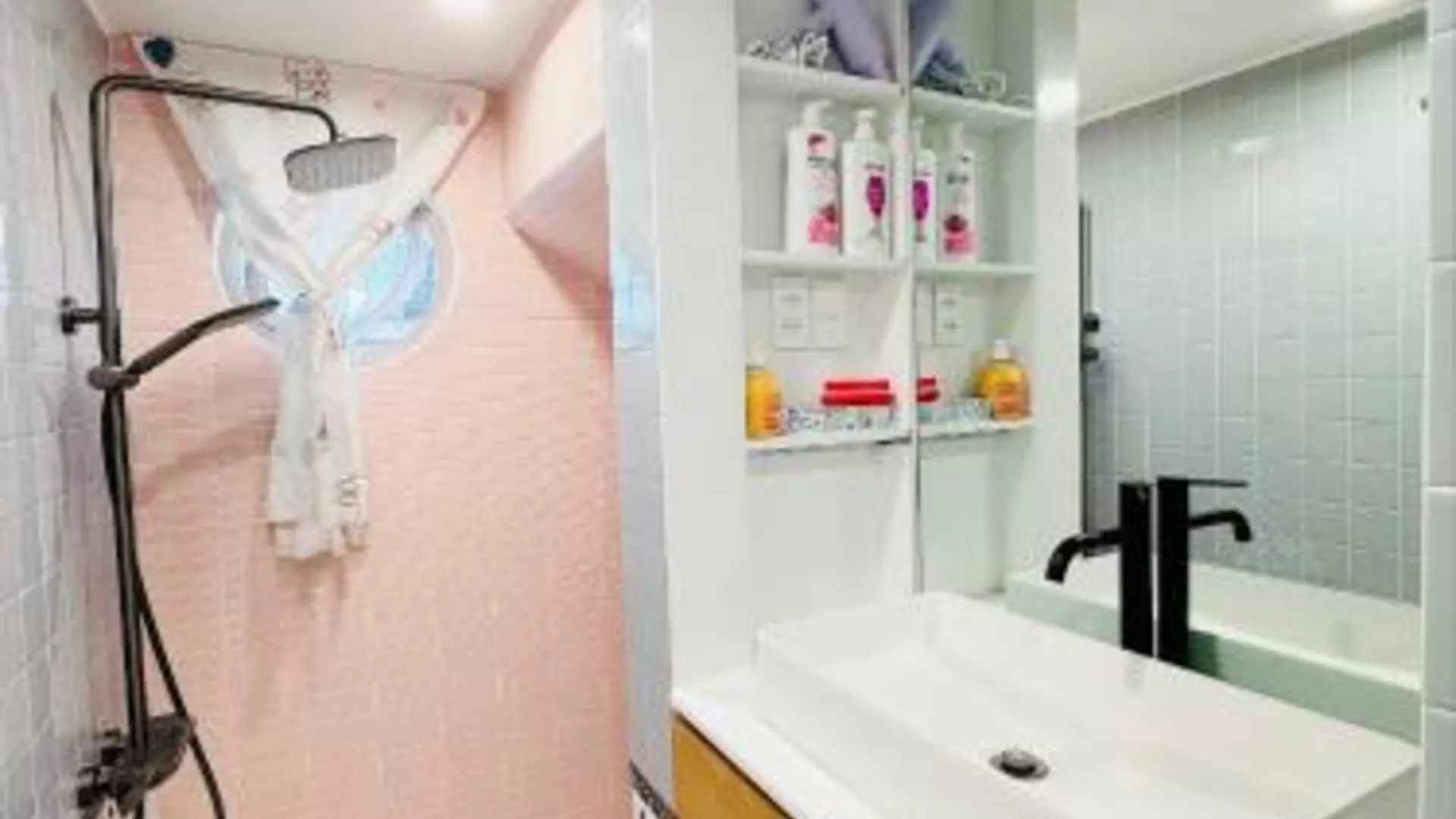 호치민 도리 하우스 NTL 4성급 게스트하우스 스위트룸