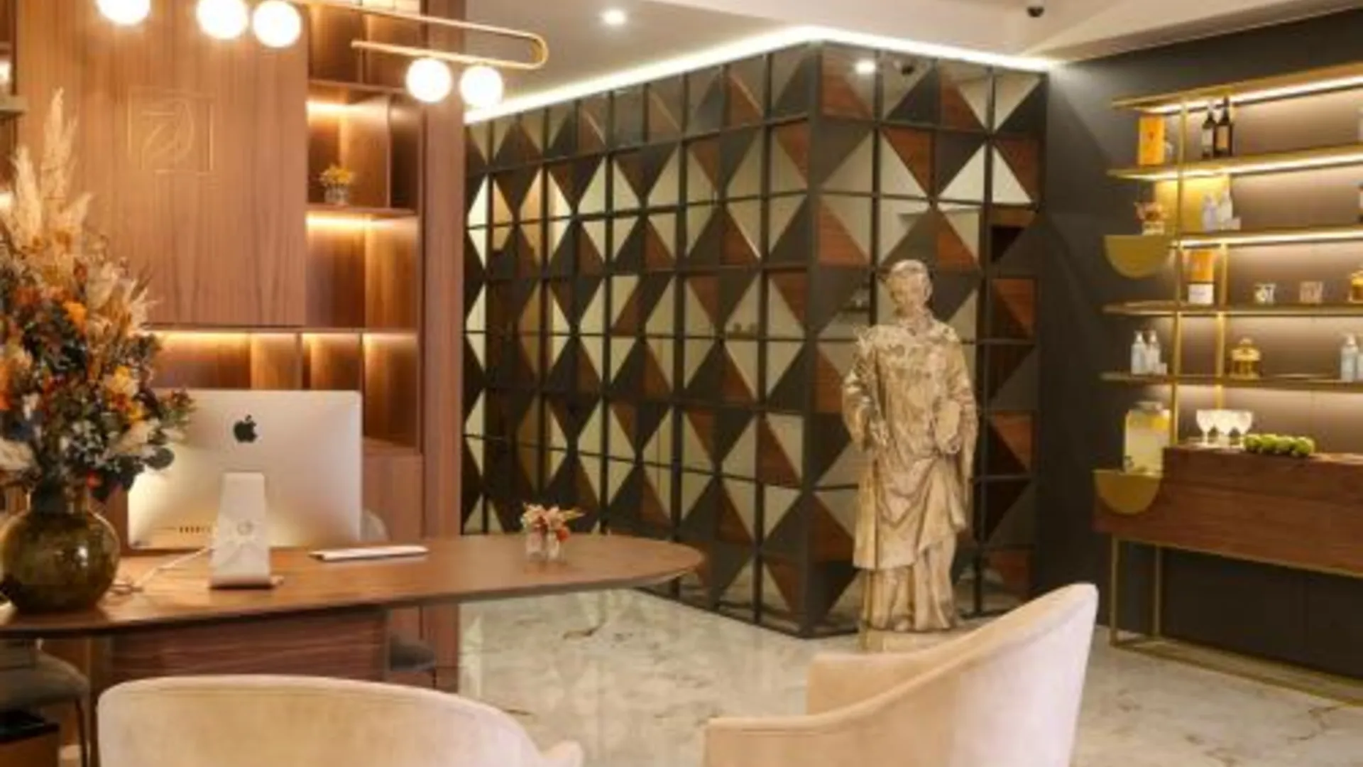 리스본 빈치 알파마 4성급 호텔 로비