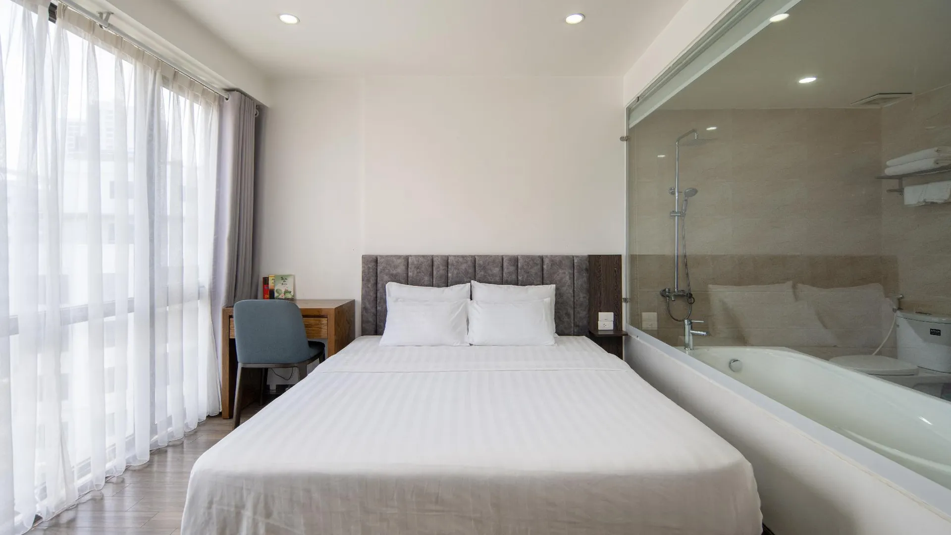 하노이 그란다 호텔 앤 아파트먼트 3성급 호텔 스위트룸