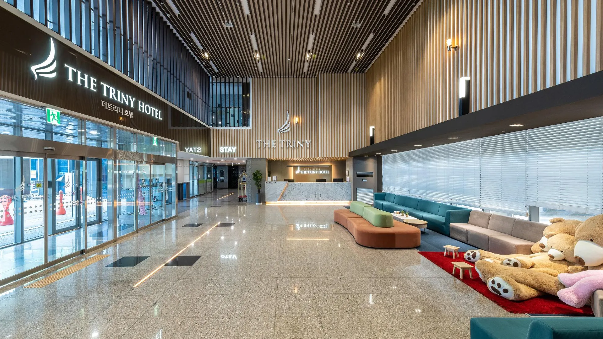 용인 더트리니 어반스위트 4성급 호텔 로비