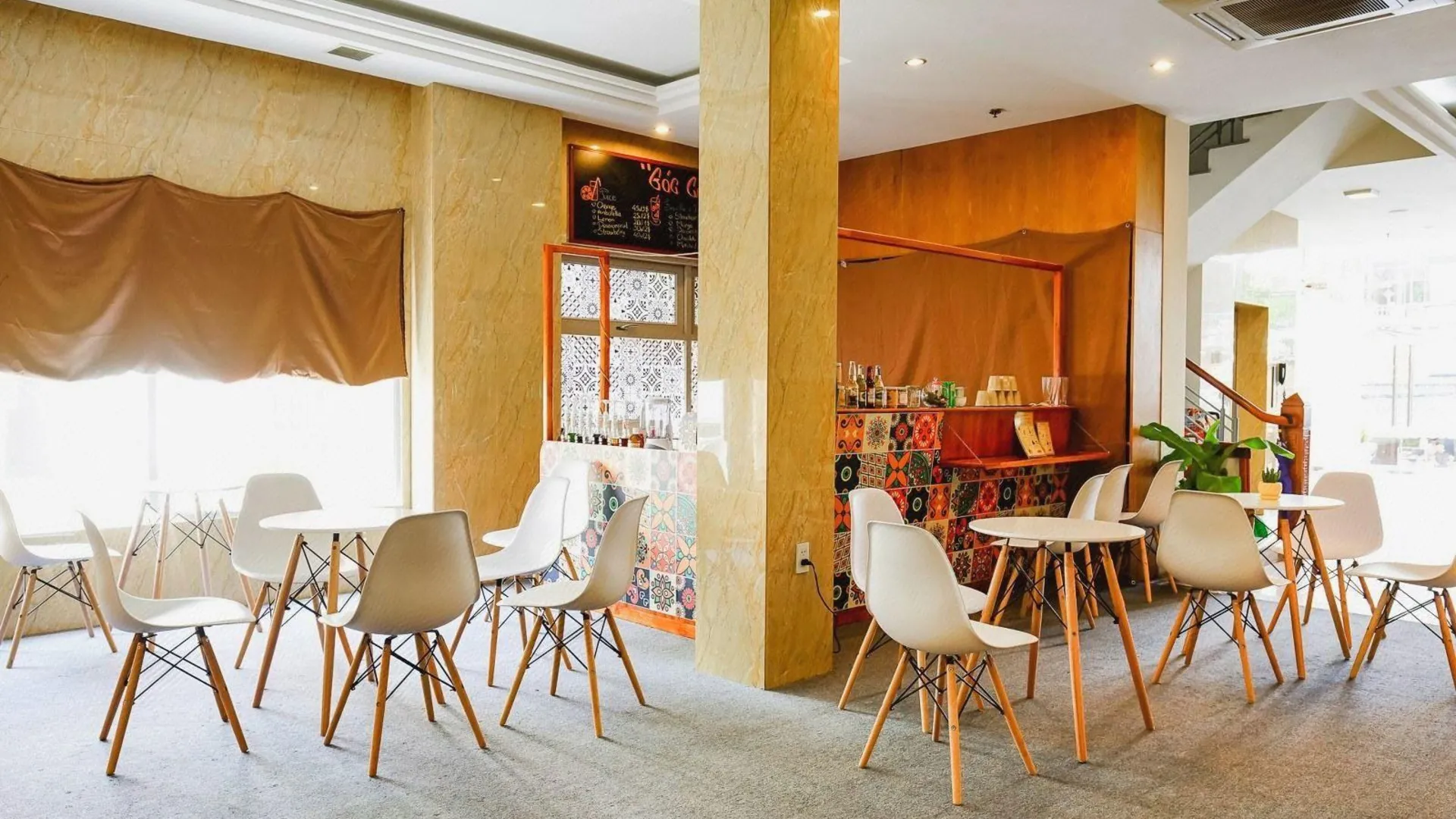 다낭 냣 린 호텔 앤 스위트 다낭 3성급 호텔 외관