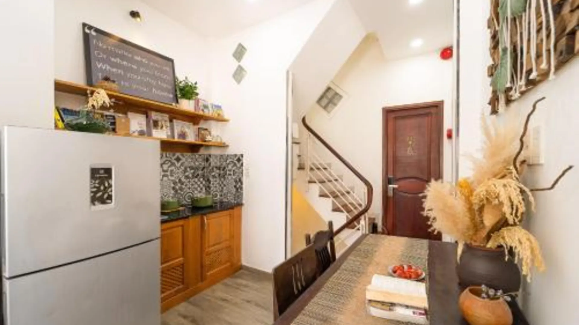 호치민 캑터스랜드 홈스테이 쩐흥다오 3성급 게스트하우스 객실