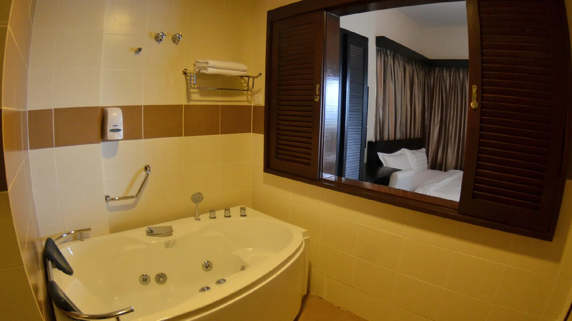 말라카 바투 베렌담의 아파트먼트 (m², 침실 1개, 프라이빗 욕실 1개) 2성급 싱글룸 스위트룸