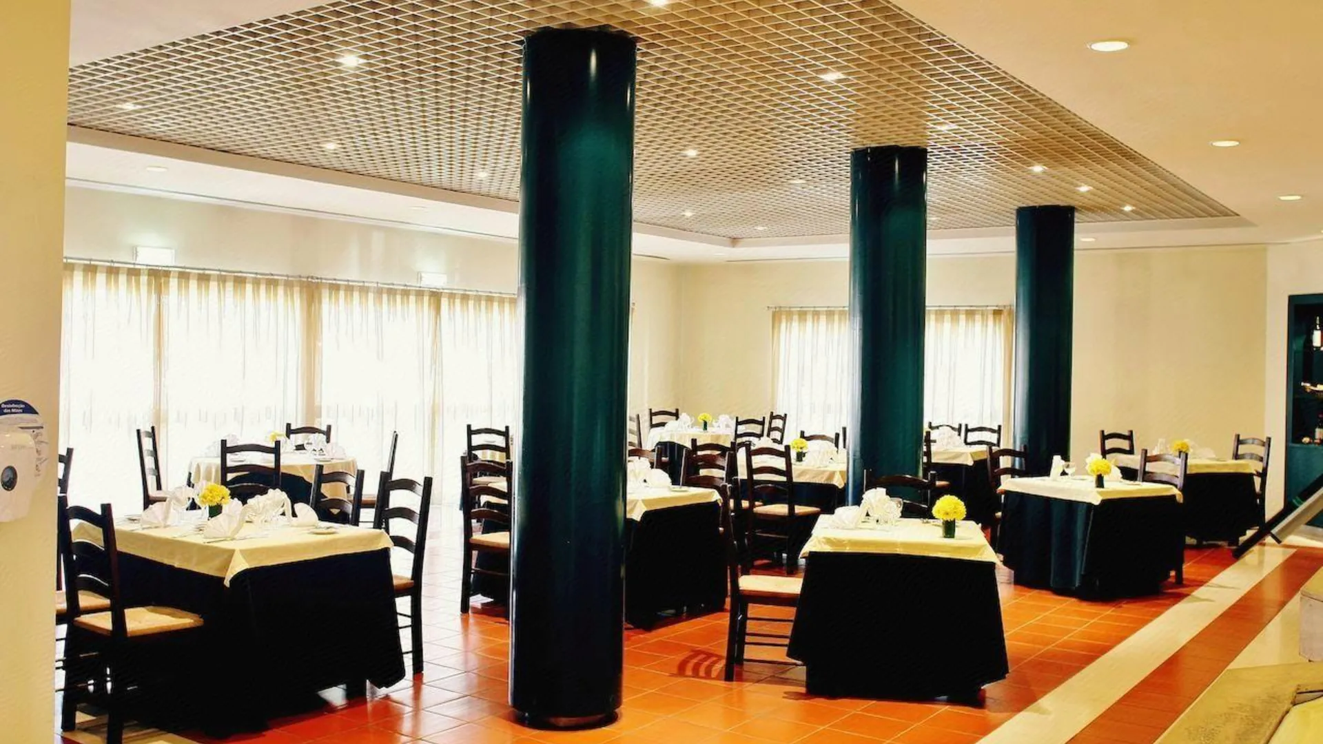 파페 컴포트 인 파페-기마라에즈 2성급 호텔 객실