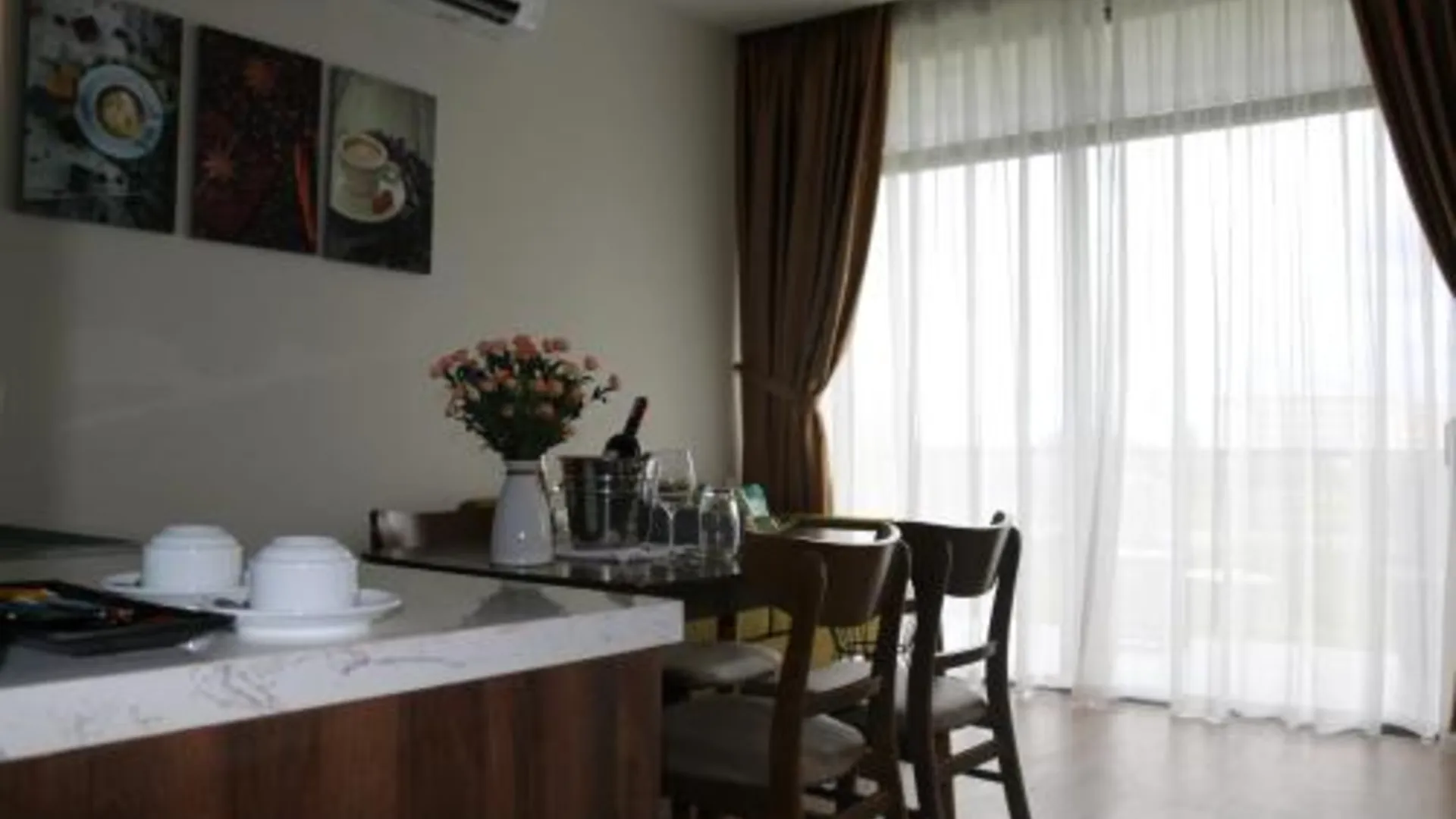 다낭 더 피시 빌리지 빌라 3성급 호텔 레스토랑