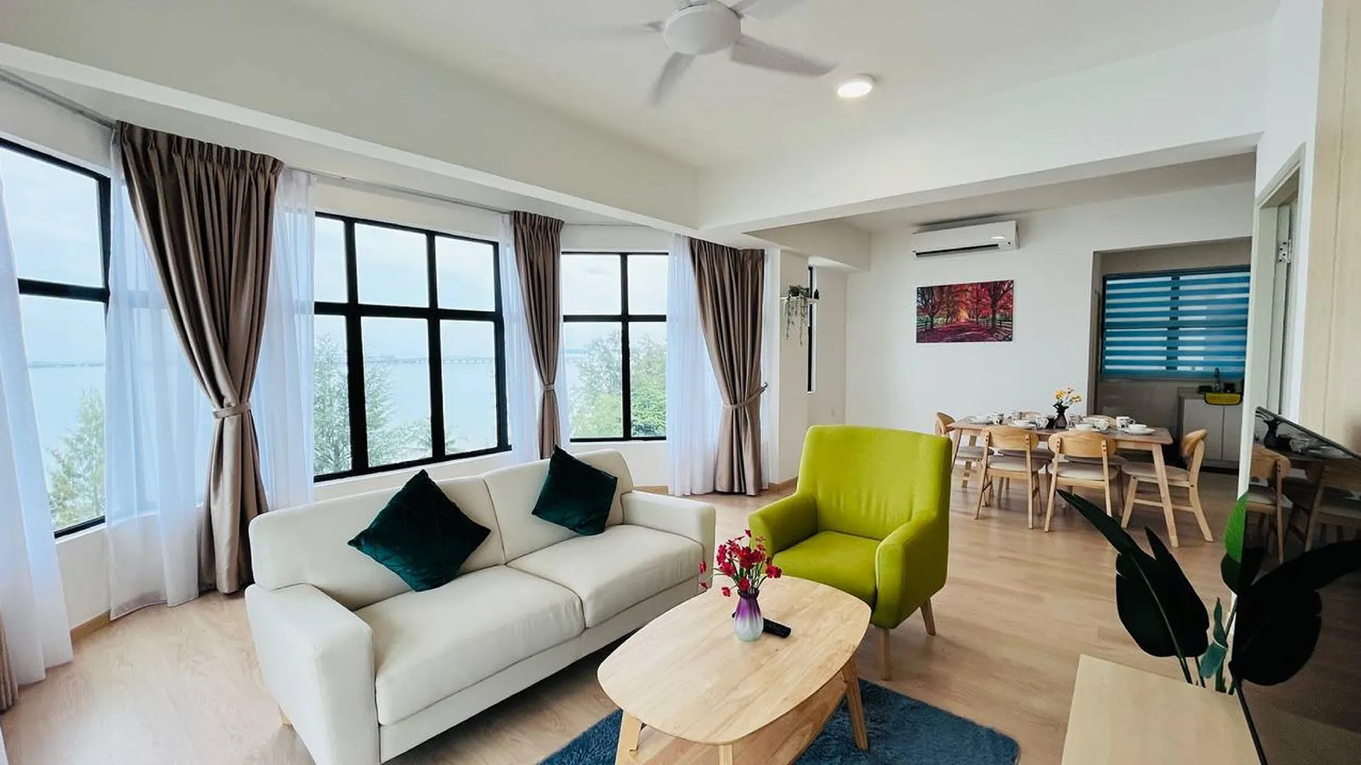 말라카 Melaka 2 Bedroom 180° Seaview ApartHotel  G0816 4성급 싱글룸 객실