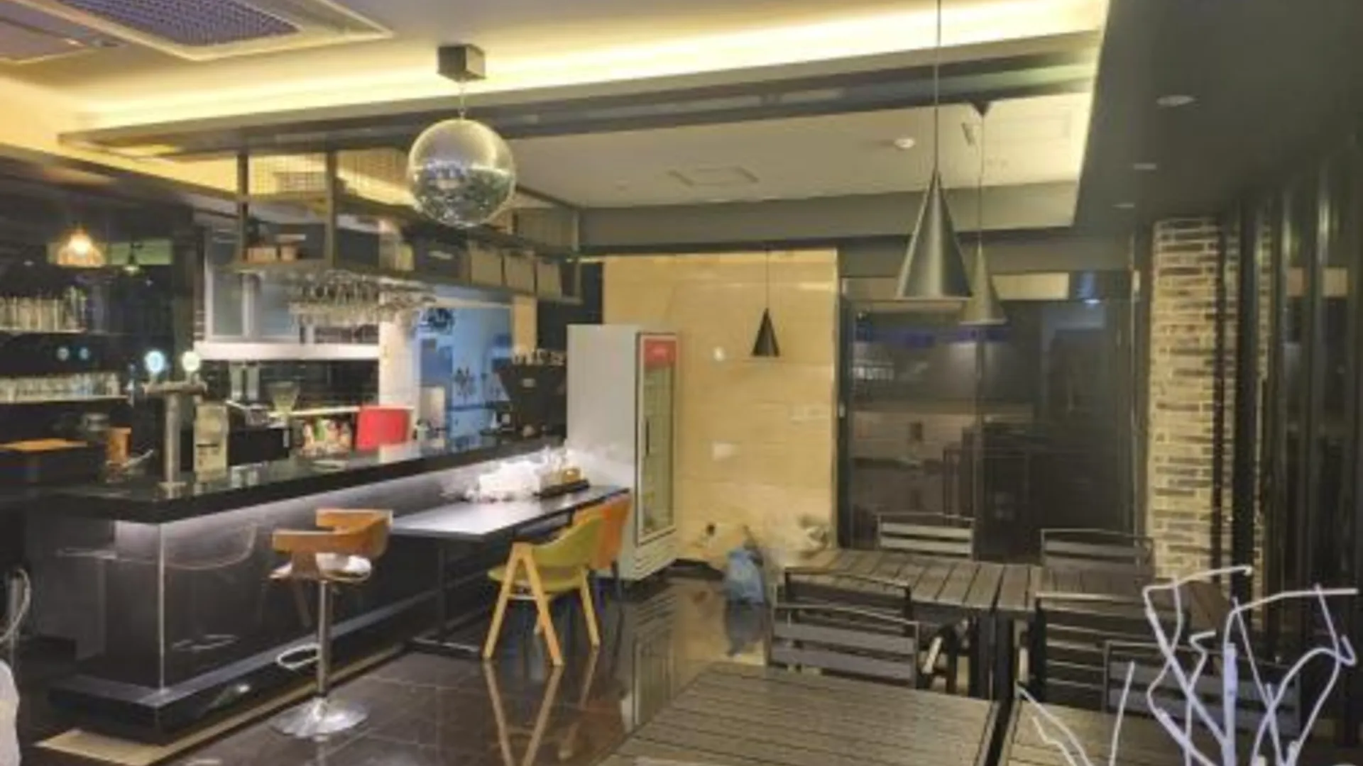 서울 장한평 새턴호텔 3성급 호텔 수영장