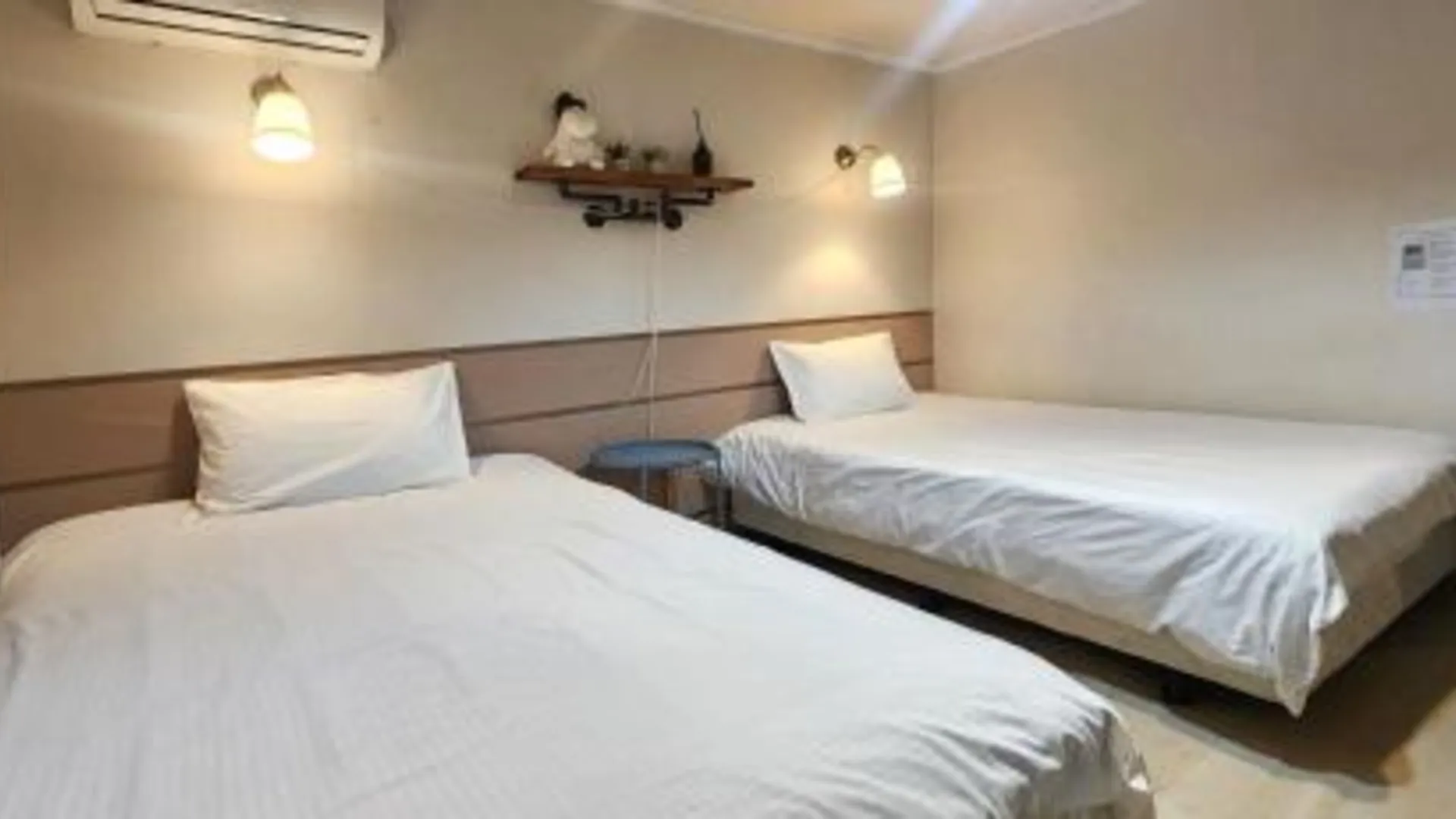 서울 창천동 The Art House #Yeontral park #5min to Hongdae stn 2성급 게스트하우스 수영장