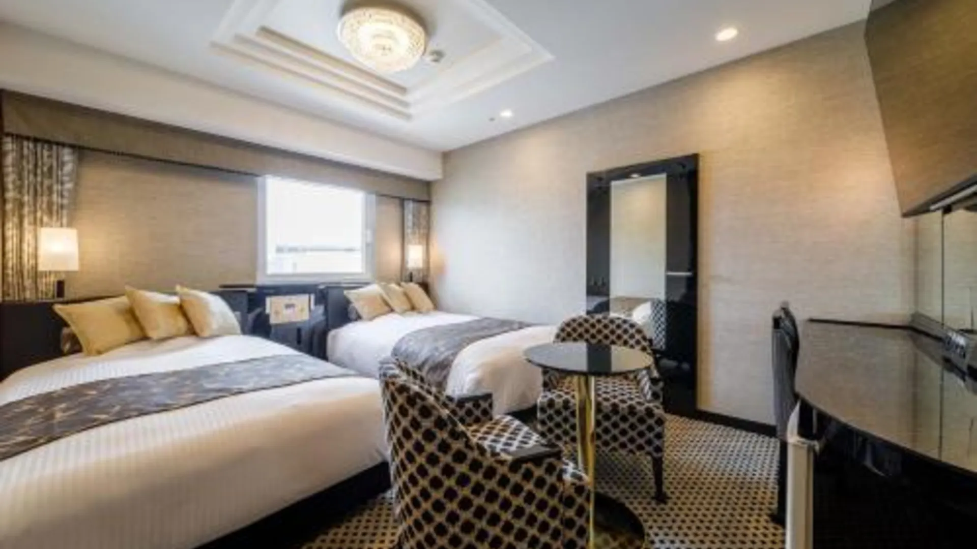 후쿠오카 APA 호텔 하카타 에키마에 2초메 3성급 호텔 스위트룸