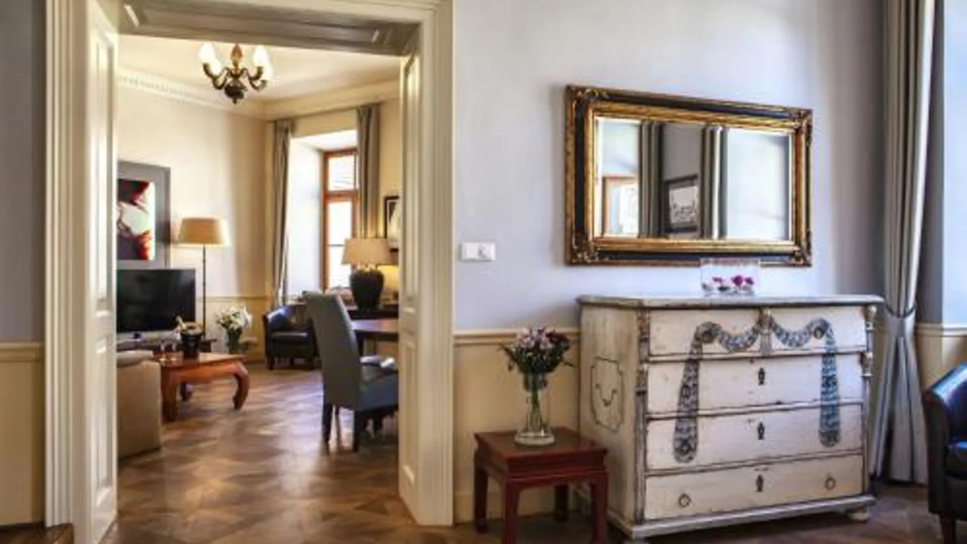 타보르 Boutique Hotel Nautilus 4성급 호텔 스위트룸