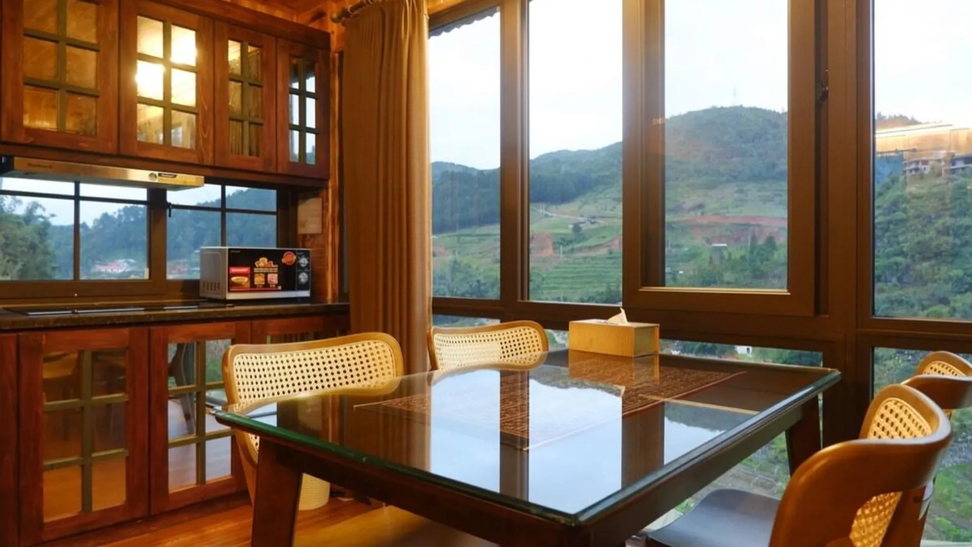 사파 따핀의 프라이빗 하우스 (300m², 침실 5개, 프라이빗 욕실 5개) 3성급 싱글룸 로비