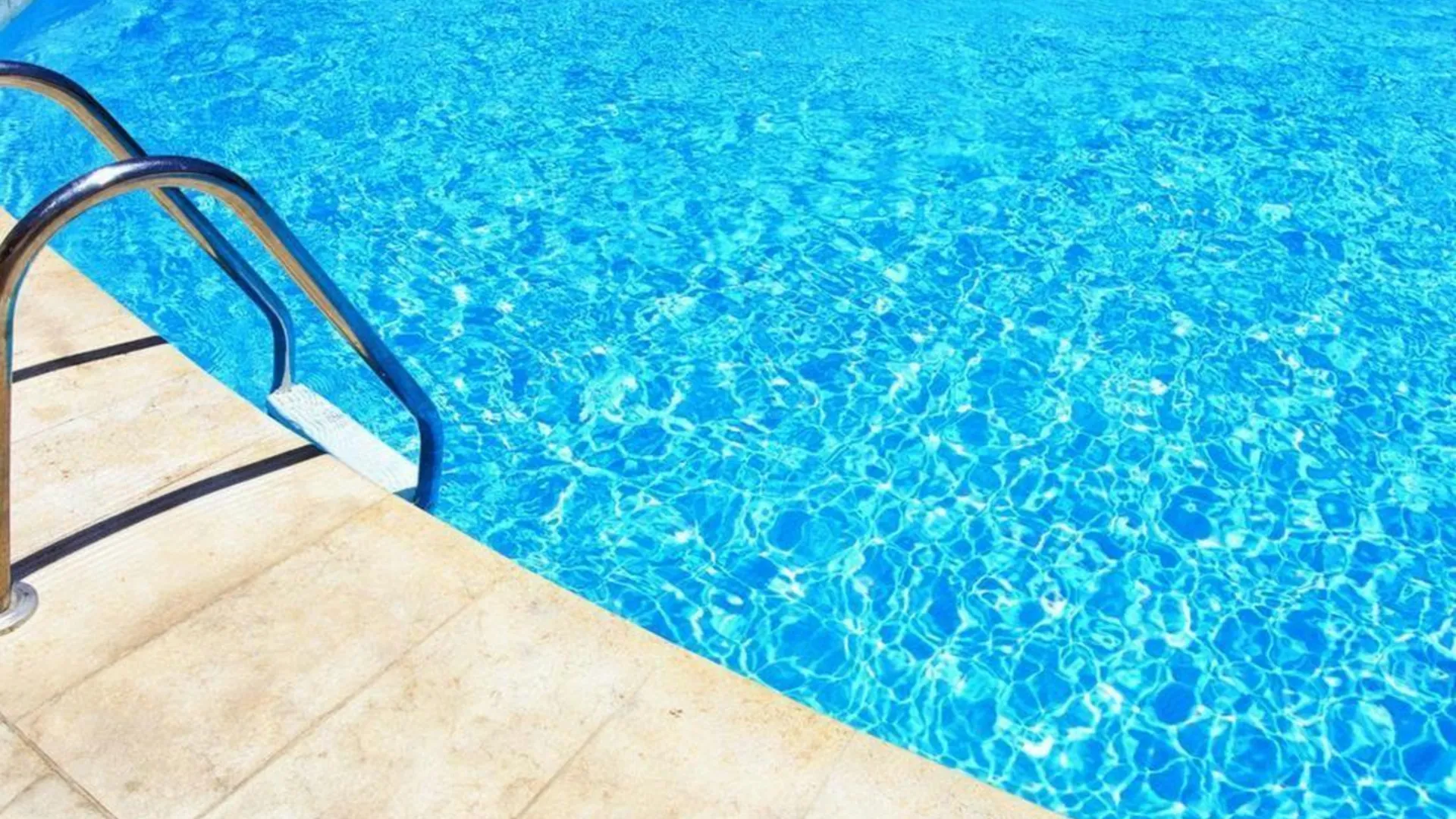 방콕 아스피라 스카이 수쿰빗 1 3성급 호텔 수영장