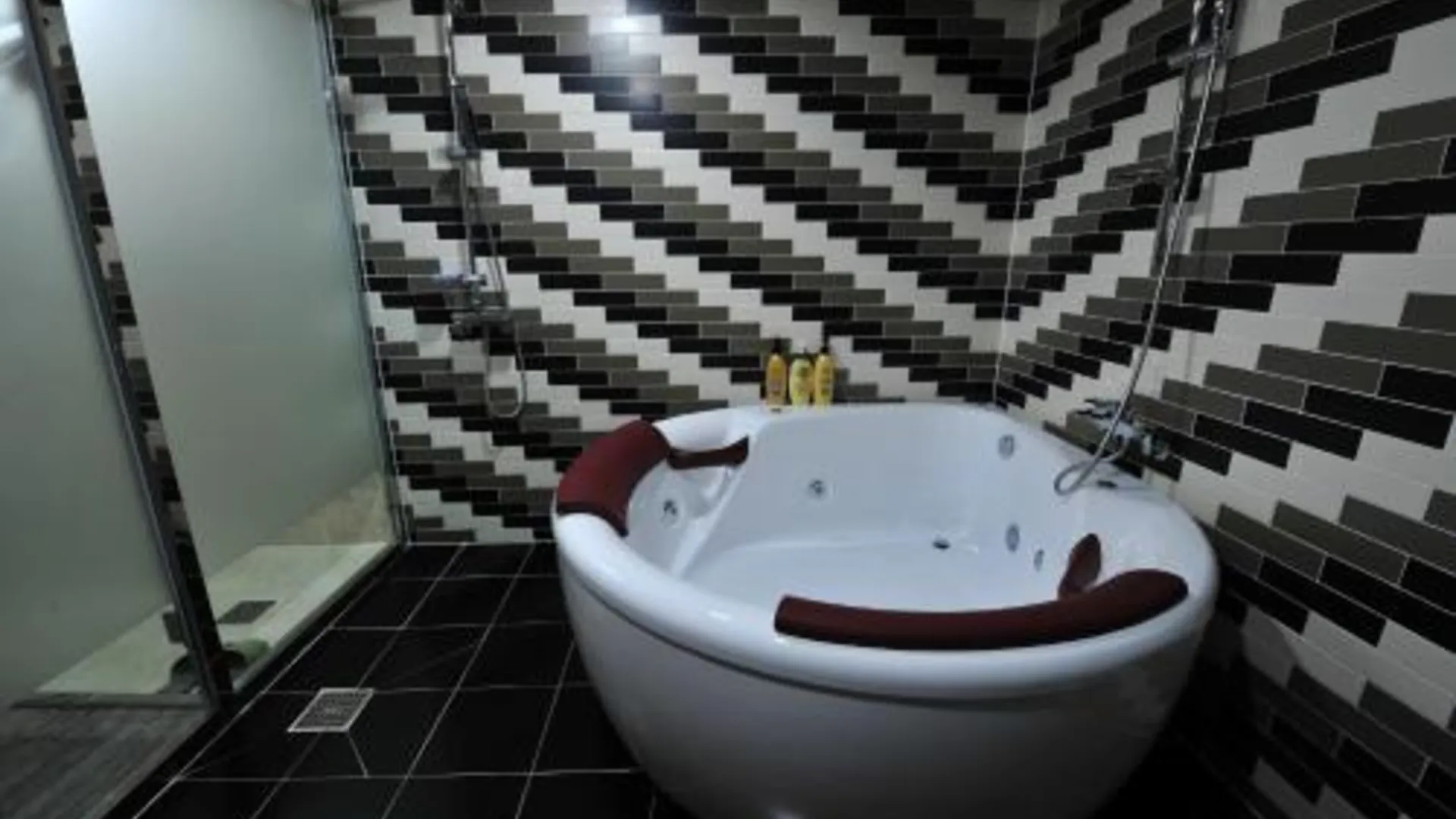 부산 YTT 호텔 서면 2성급 호텔 레스토랑