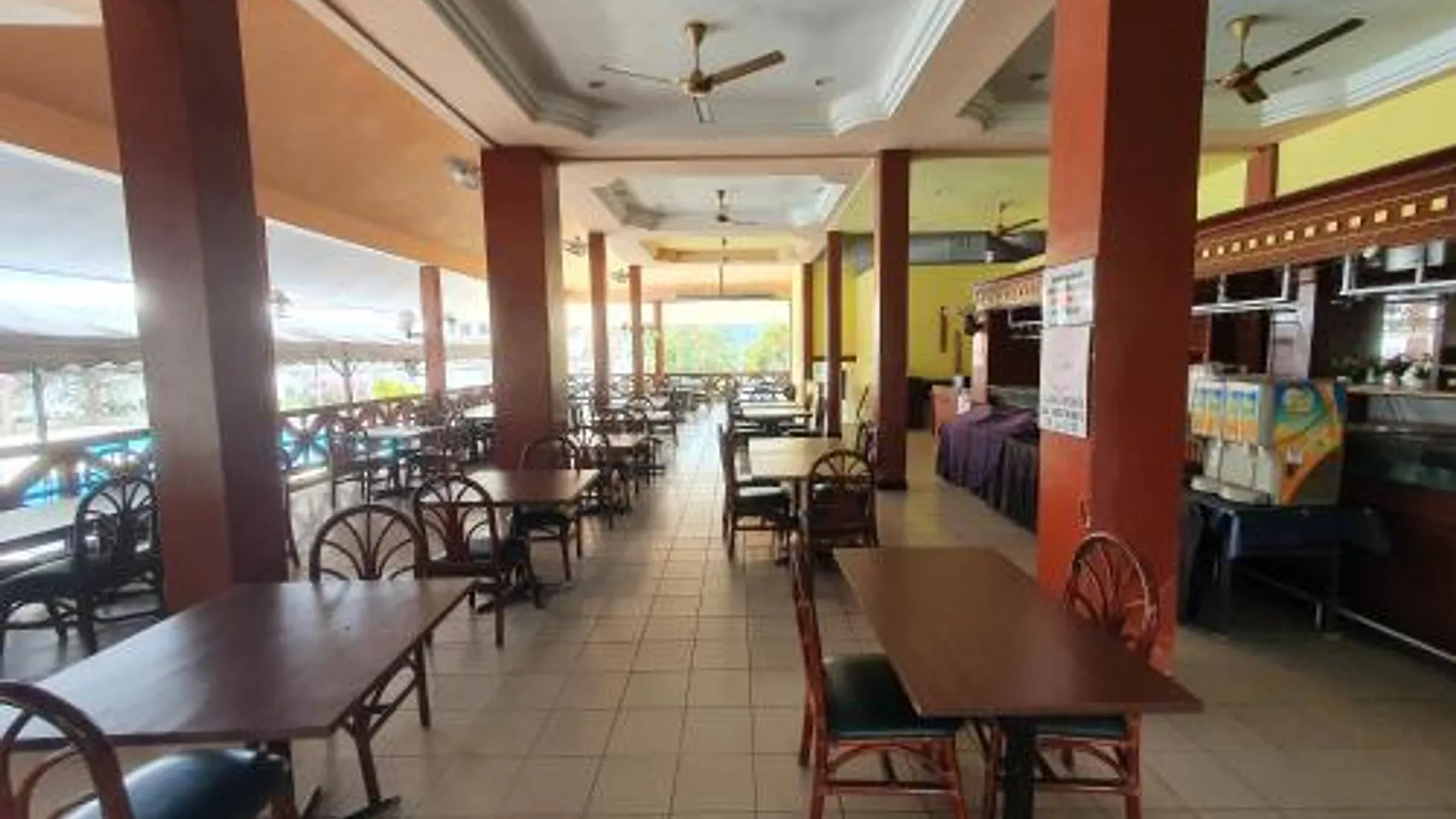 캄풍 부킷 팅기 캄풍 부킷 팅기의 스튜디오 아파트먼트 (80m², 프라이빗 욕실 1개) 2성급 게스트하우스 수영장