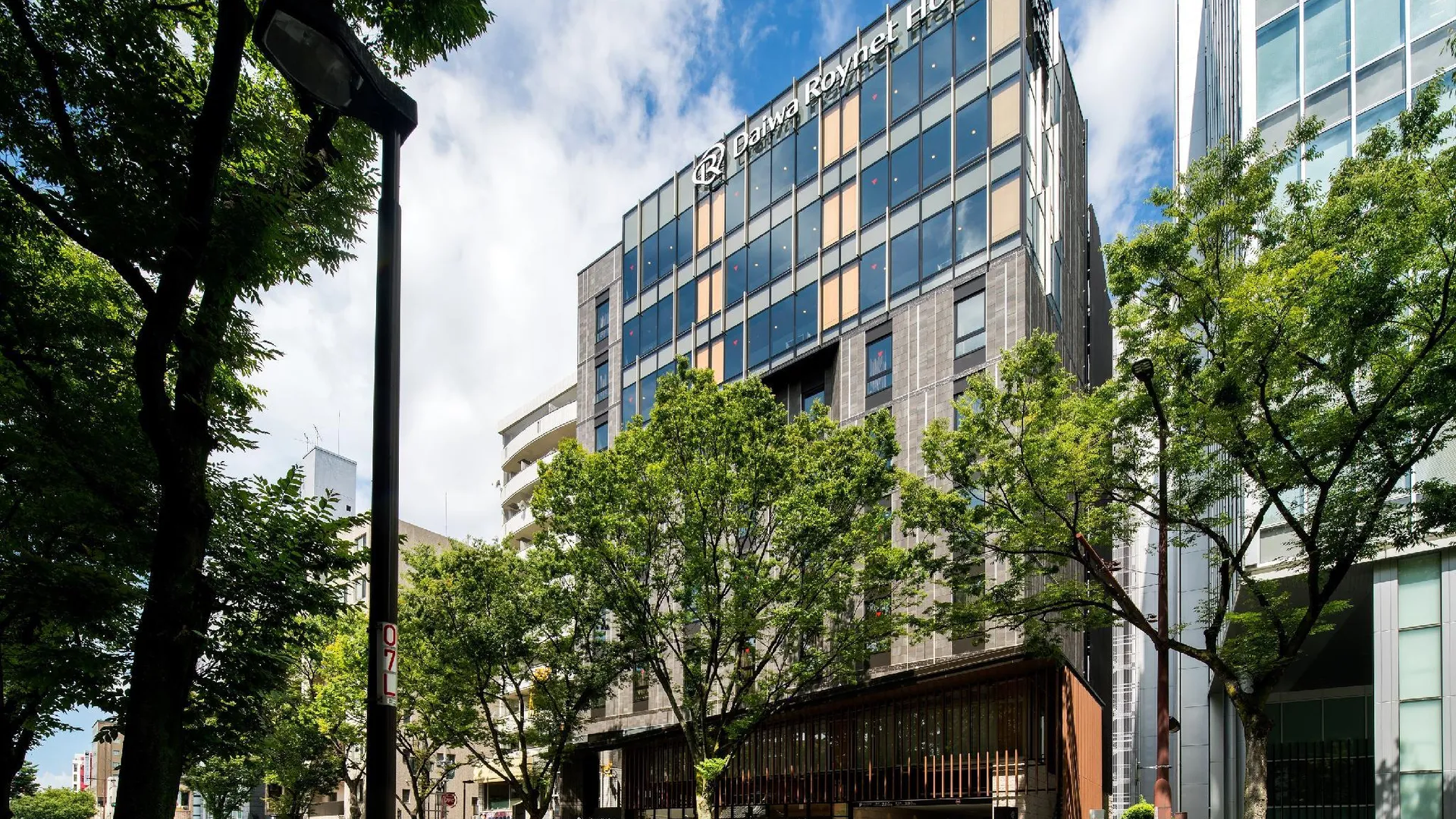 후쿠오카 다이와 로이넷 호텔 하카타 레이센 프리미어 4성급 호텔 객실