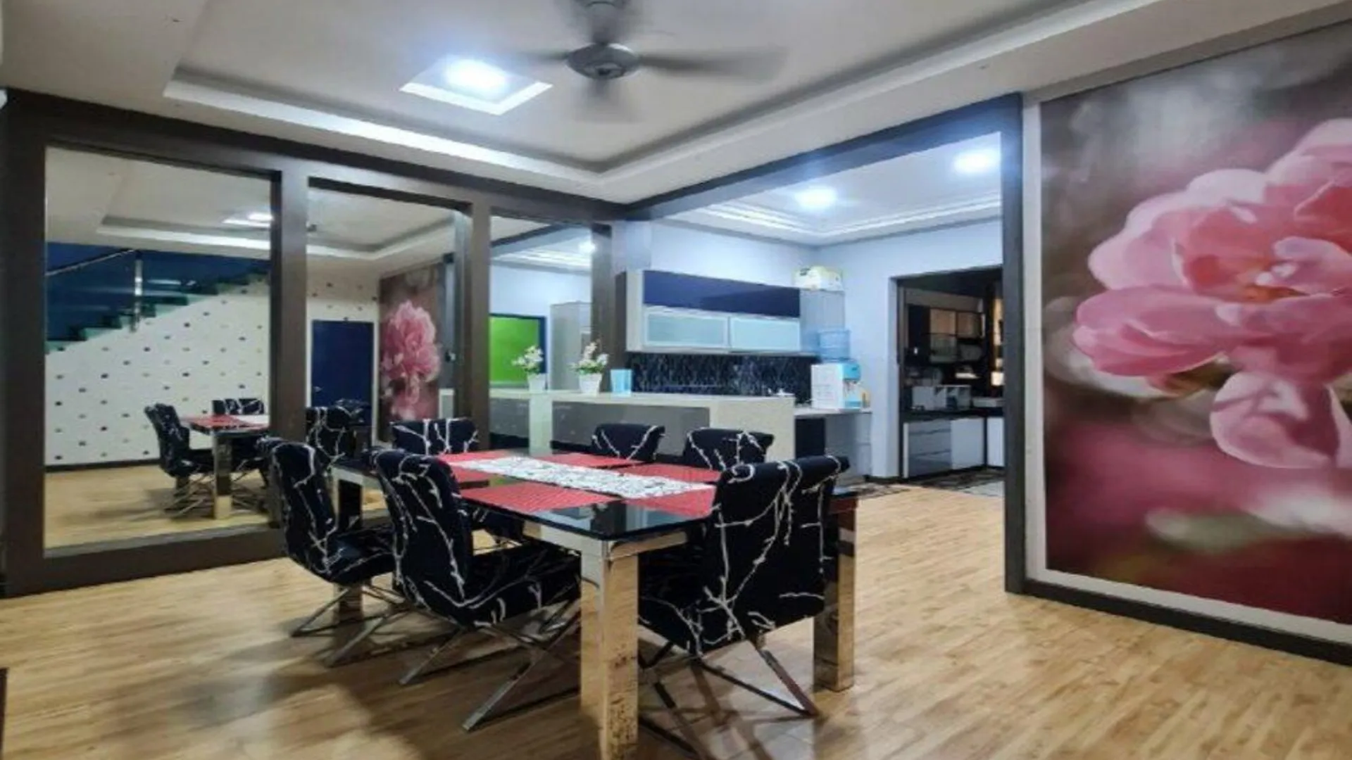 추카이 빈자이의 프라이빗 하우스 (1400m², 침실 4개, 프라이빗 욕실 3개) 3성급 싱글룸 외관