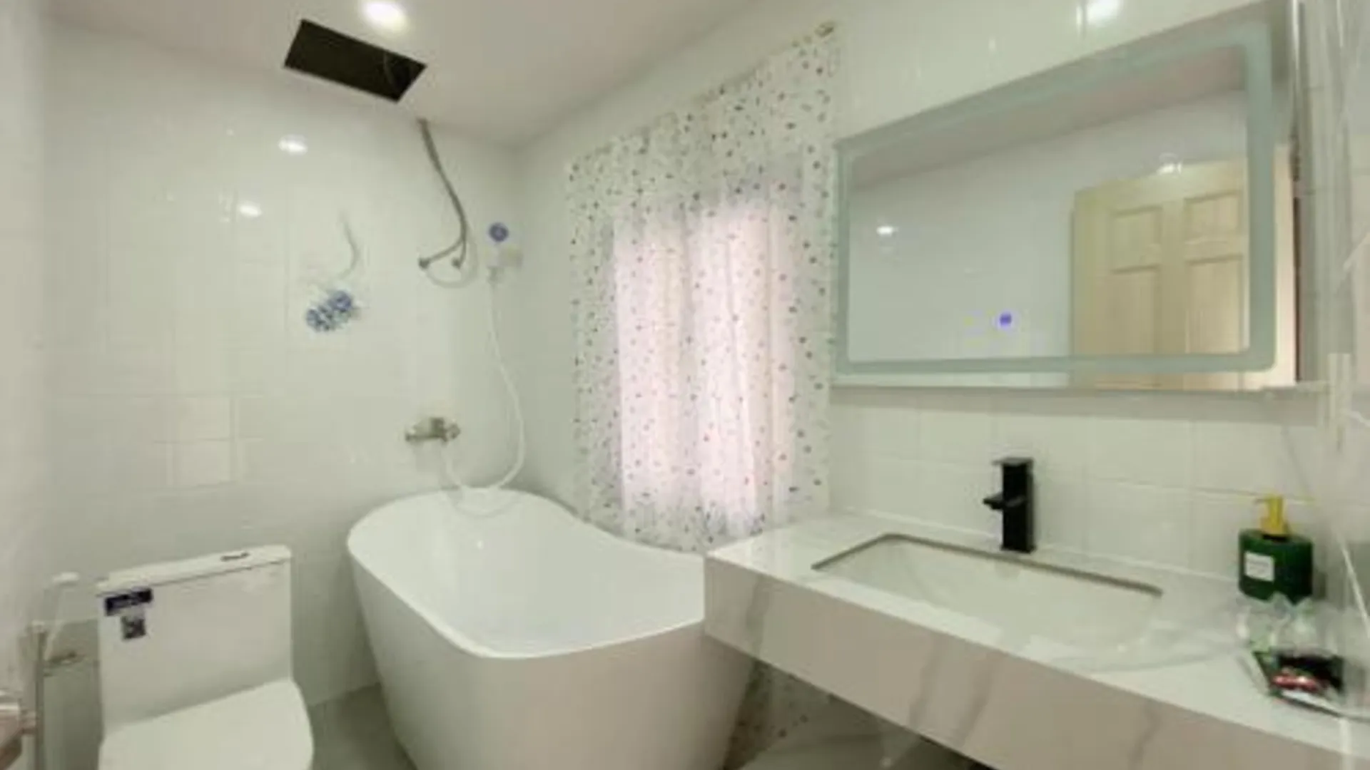 호치민 파파야 호텔 앤 카페 2 2성급 호텔 스위트룸