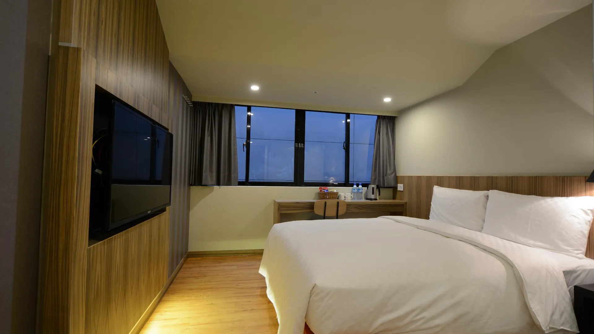 타이베이 스마일 인 - 타이베이 메인 스테이션 3성급 호텔 스위트룸