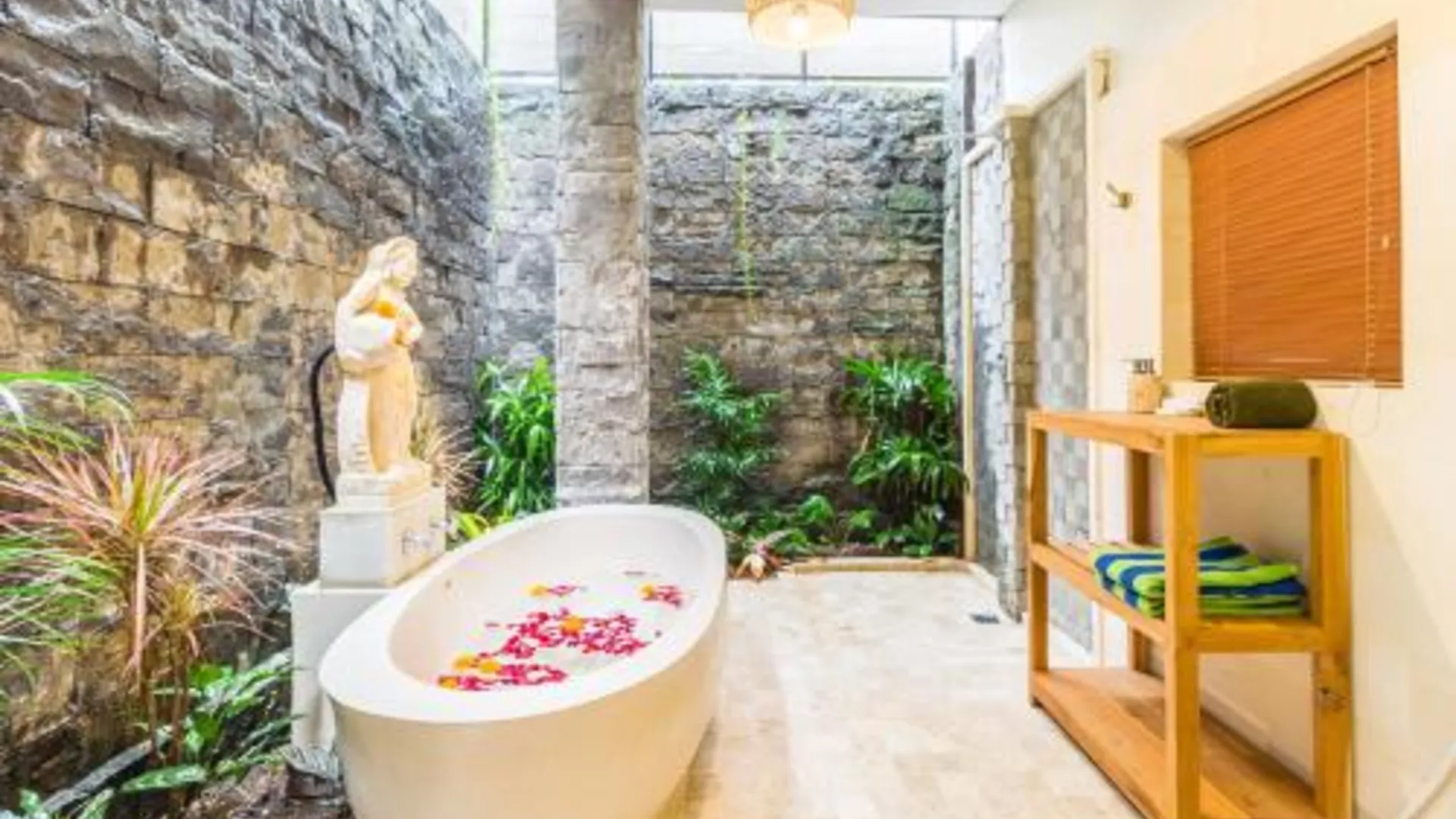 발리 비제 스위트 빌라 4성급 호텔 레스토랑