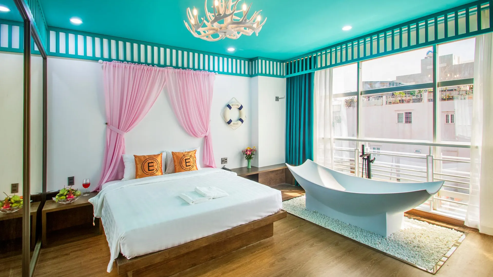 호치민 에로스 호텔 2 - 러브 호텔 3성급 호텔 스위트룸