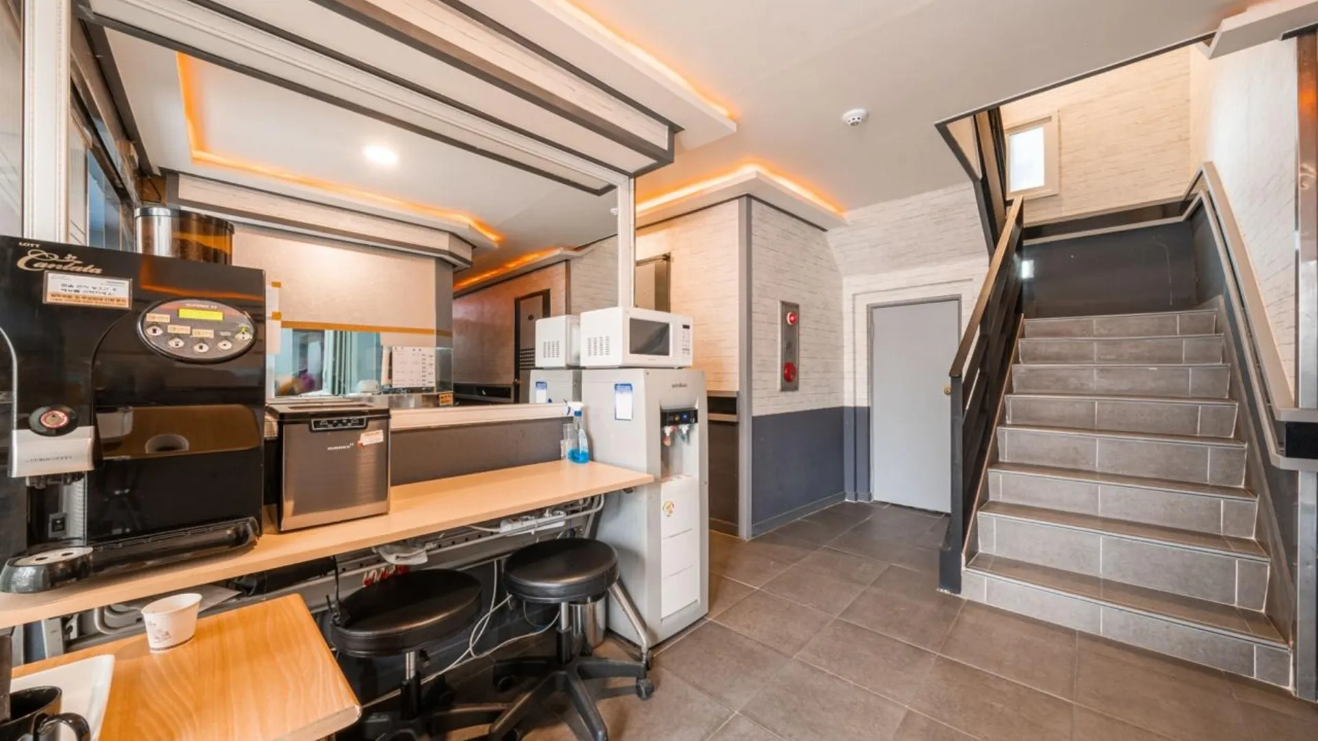 서울 강서 김포공항 뱅크 모텔 3성급 호텔 객실