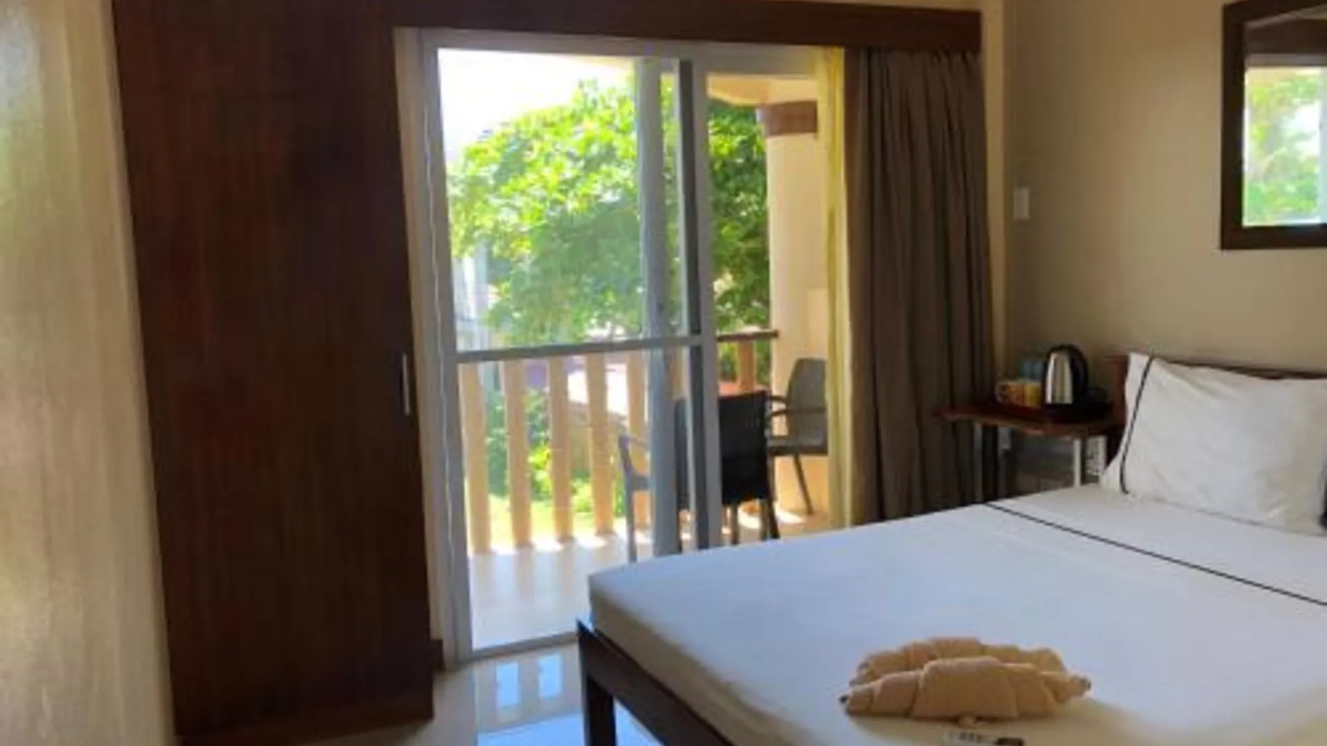 세부 말라파스쿠아 스타라이트 리조트 2성급 호텔 스위트룸