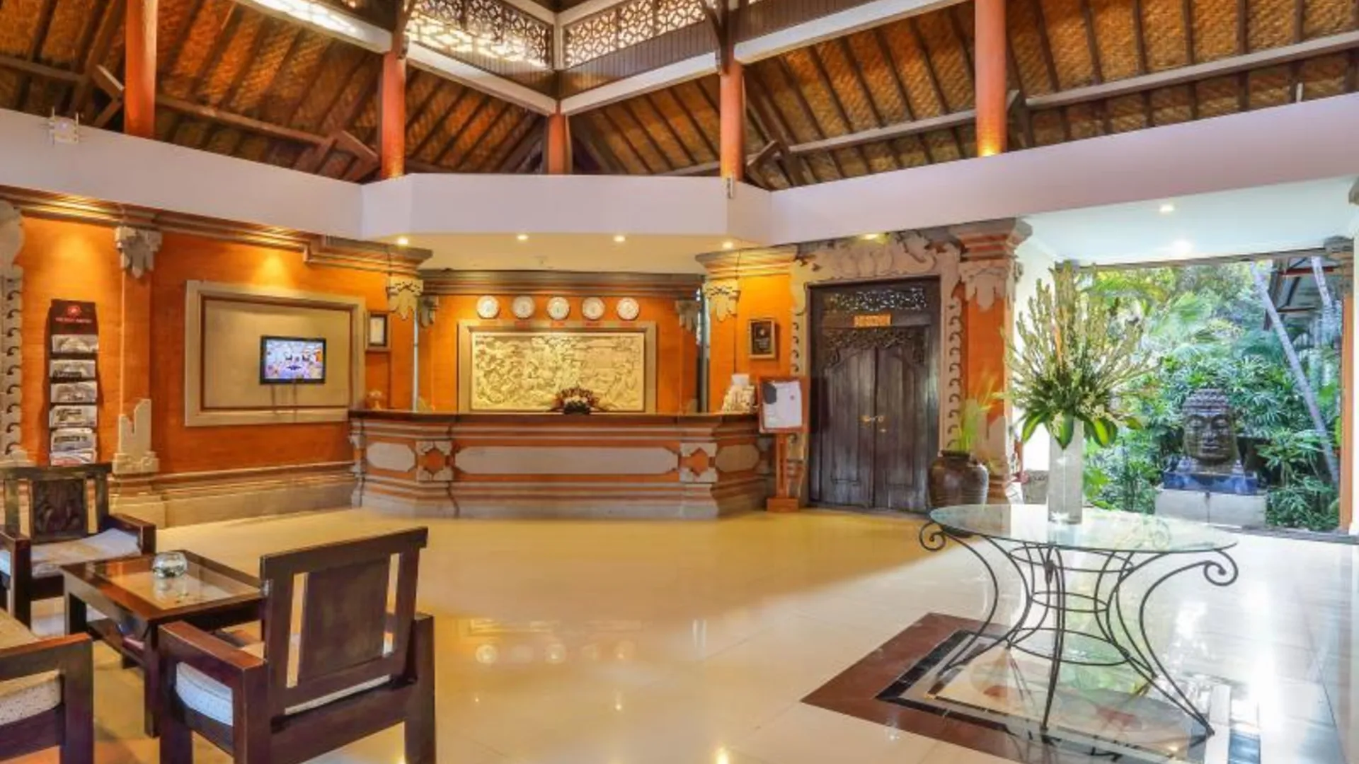 발리 푸리 사론 스미냑 호텔 앤 빌라 4성급 호텔 로비