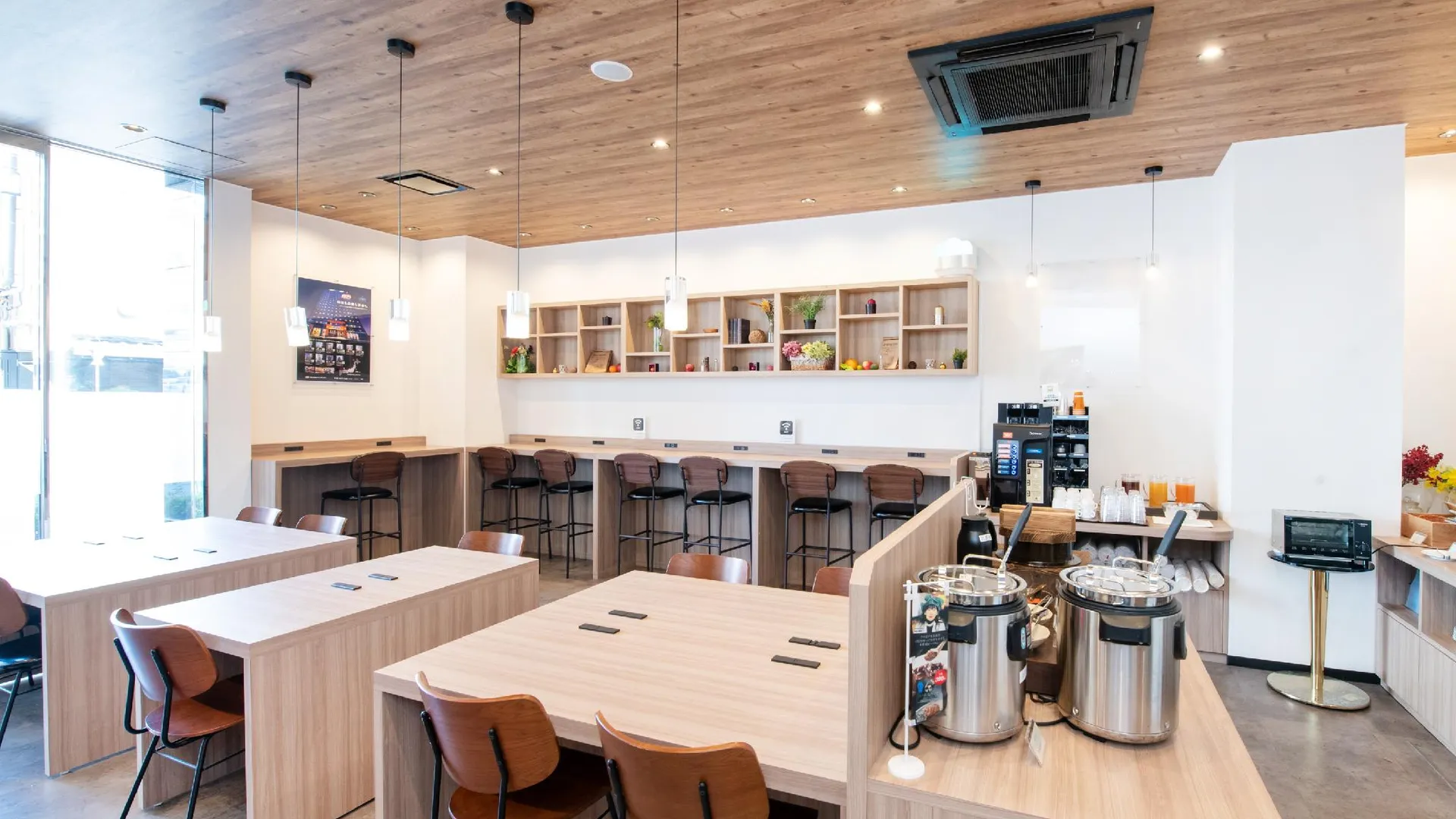 후쿠오카 APA 호텔 하카타히가시히에-에키마에 3성급 호텔 외관