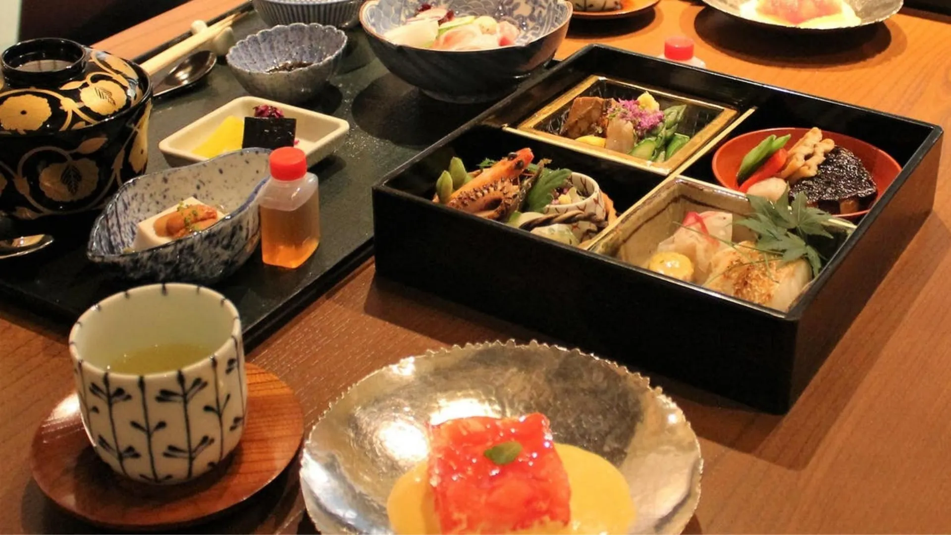 교토 센 오미야-고조 무슬림 프렌들리 이지 액세스 투 교토 스테이션 4성급 호텔 레스토랑