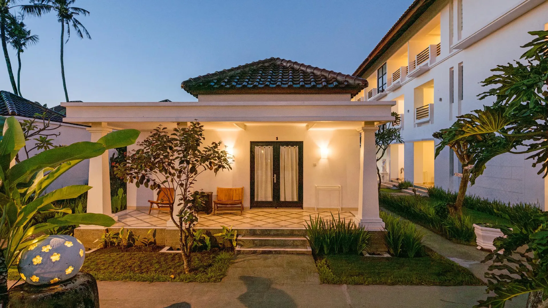 발리 레공 케라톤 비치 호텔 3성급 호텔 수영장