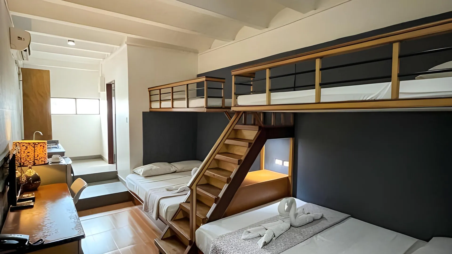 세부 아마리스 베드 앤 브렉퍼스트 3성급 호텔 스위트룸