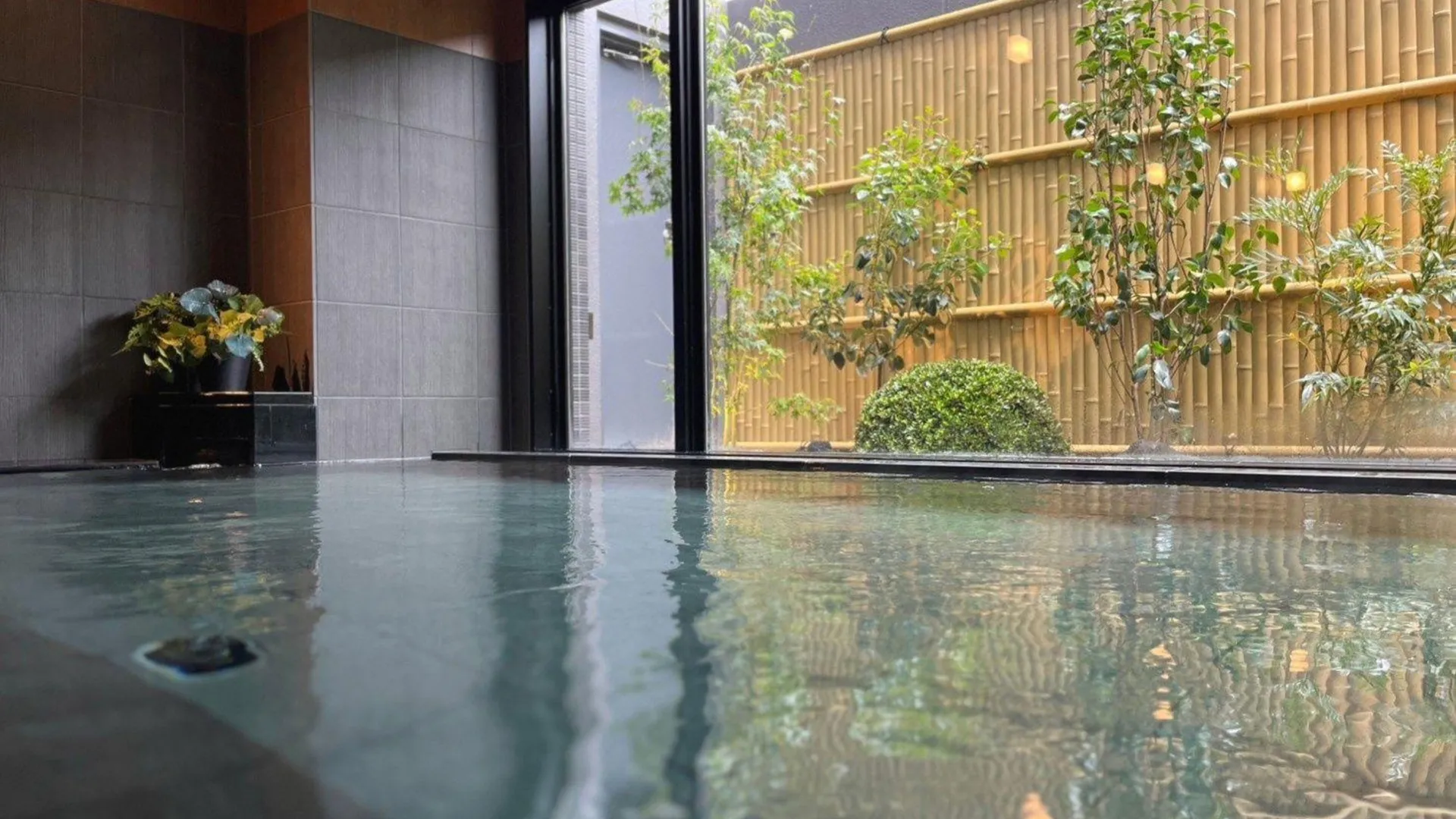 교토 호텔 루트 인 교토 가메오카 에키마에 3성급 호텔 전망