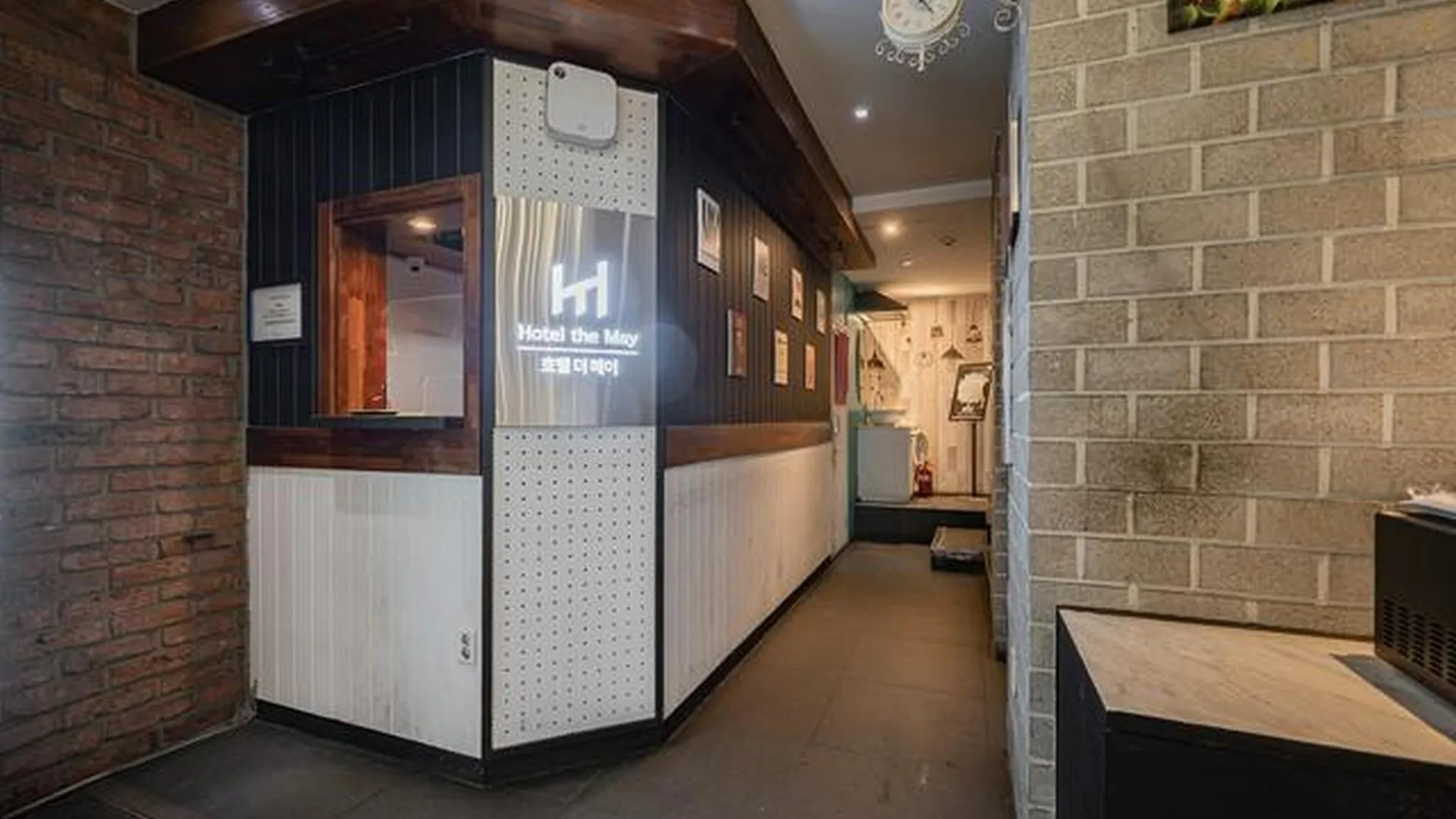 서울 신림 더 메이 1성급 호텔 외관