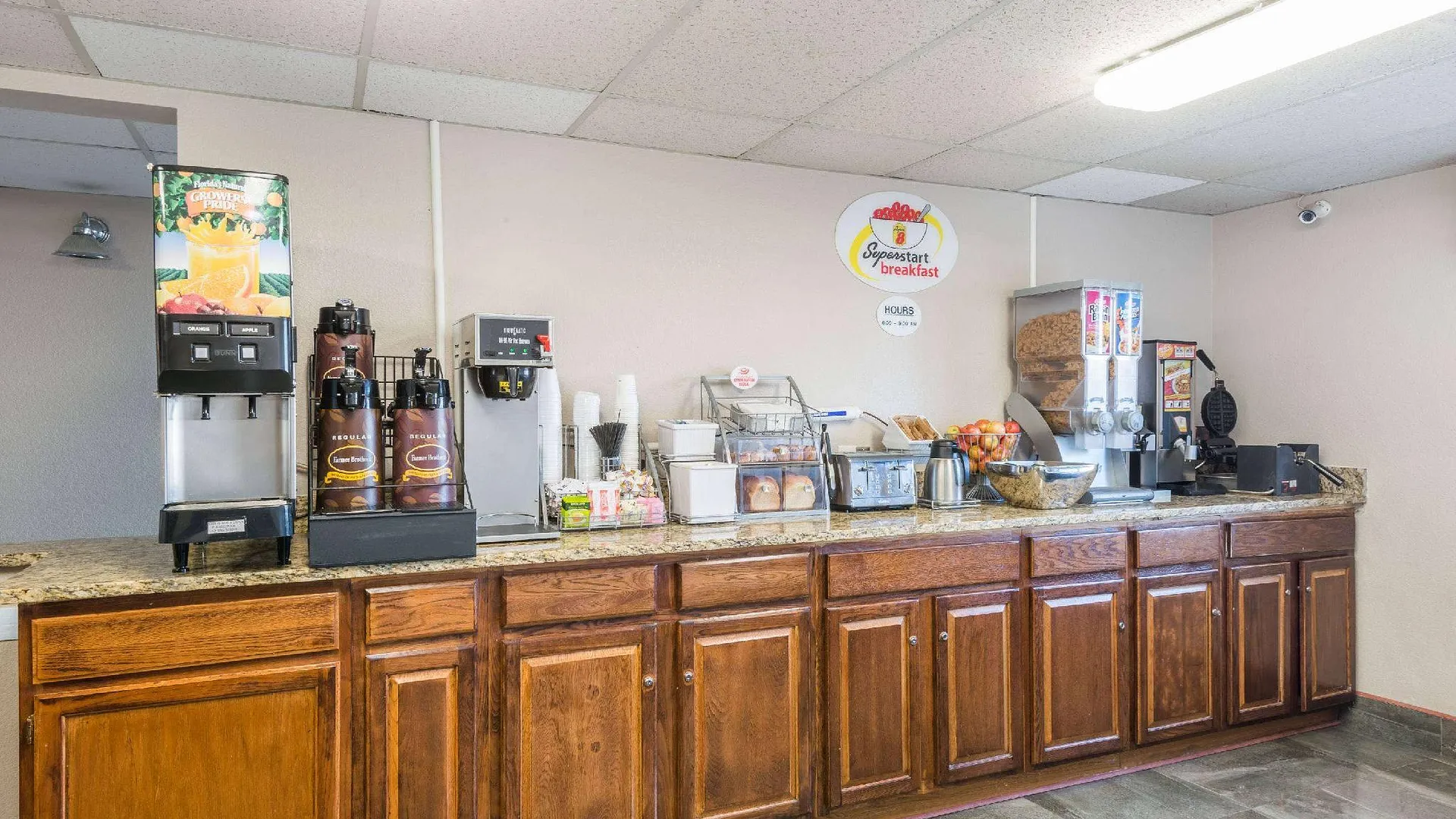 헨더슨 (CO) 슈퍼 8 바이 윈덤 헨더슨 노스 이스트 덴버 2성급 호텔 전망