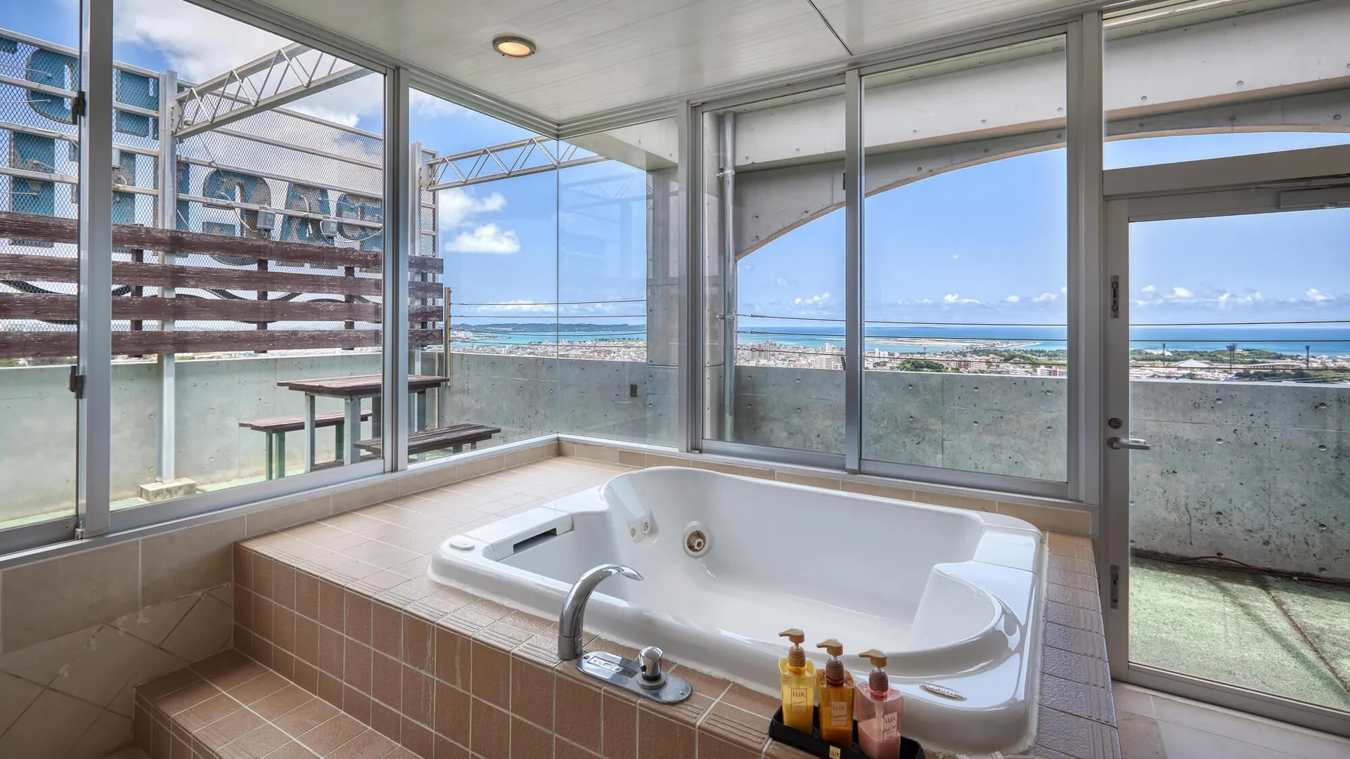 오키나와 본섬 호텔 퍼시픽 뷰 5성급 호텔 스위트룸