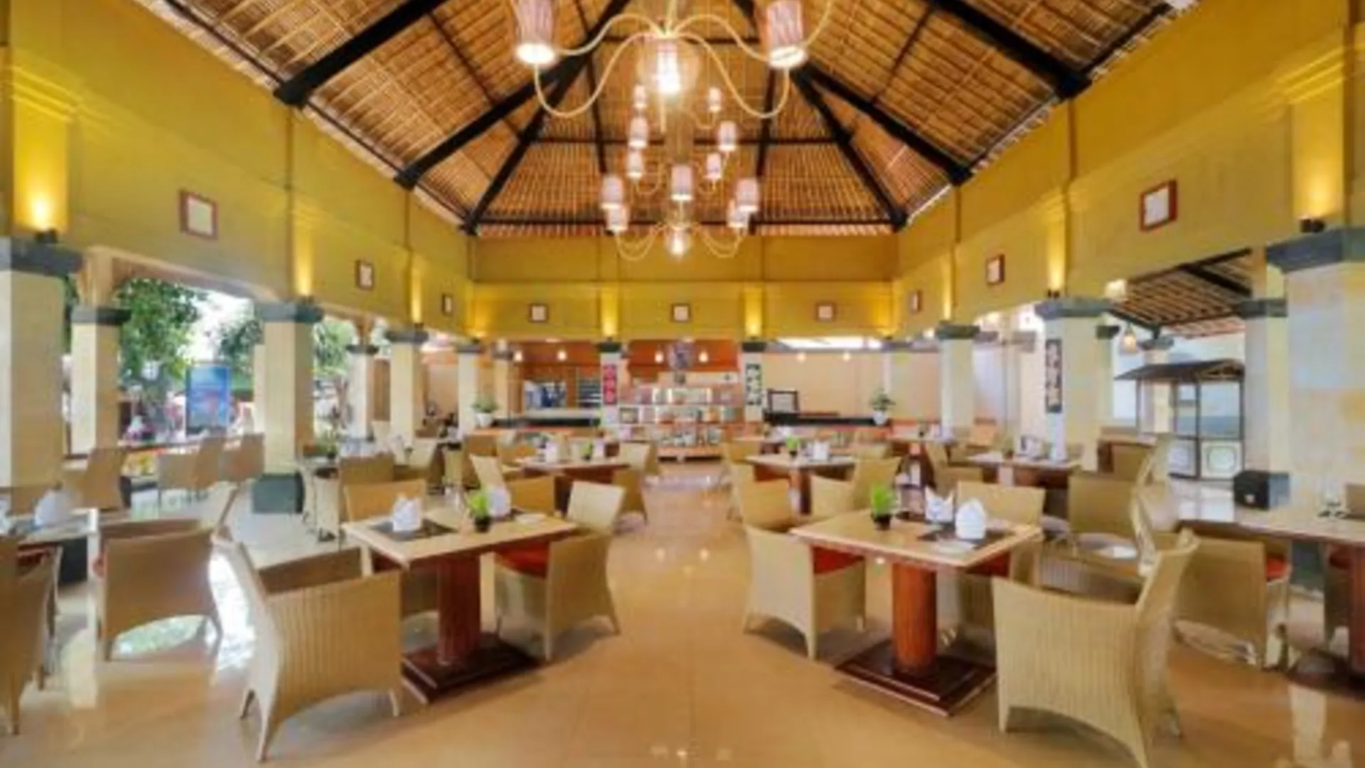 발리 이나 신두 비치 리조트 앤 호텔 3성급 호텔 외관