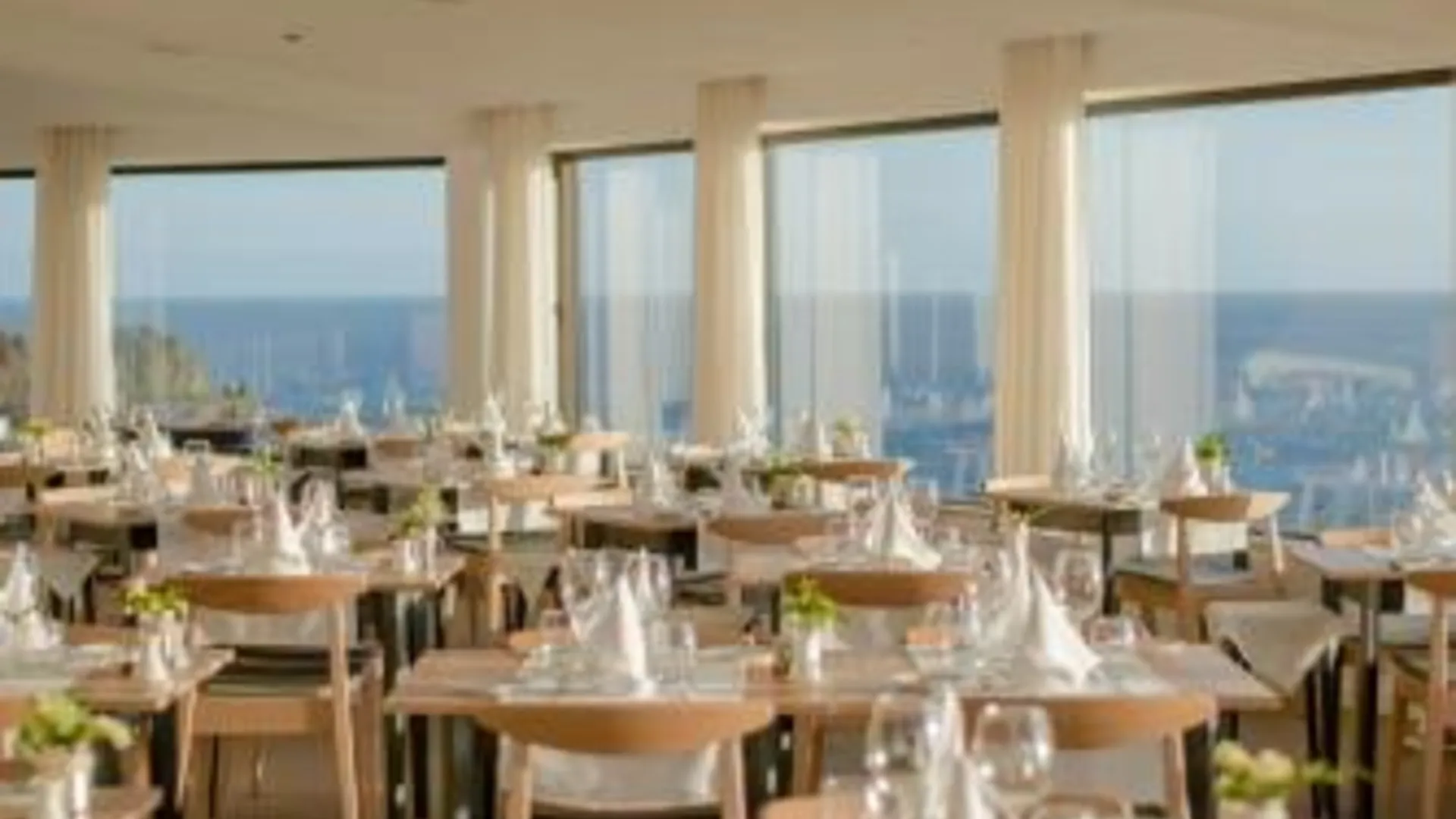 아쿠아 드 파우 Caloura Hotel Resort 4성급 호텔 외관