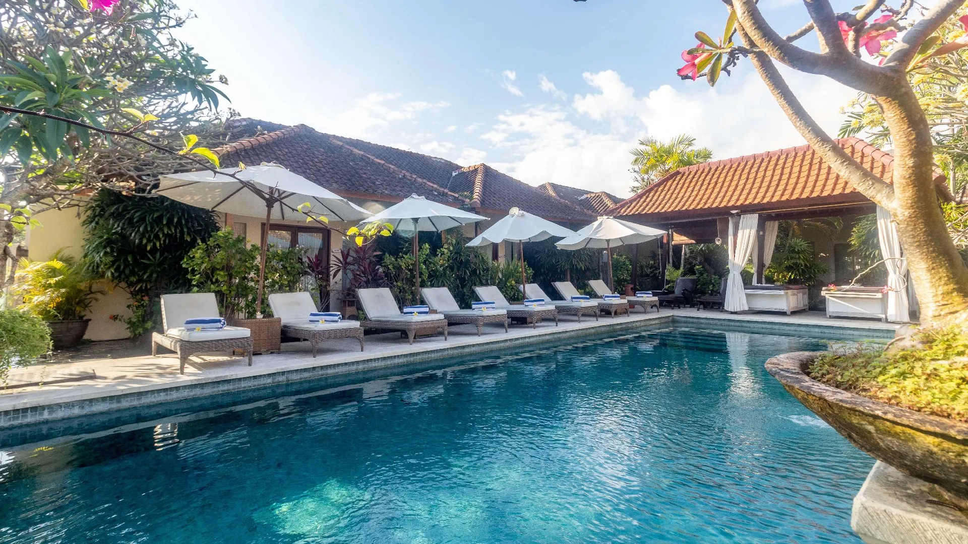 발리 알리샤 빌라 4성급 호텔 객실