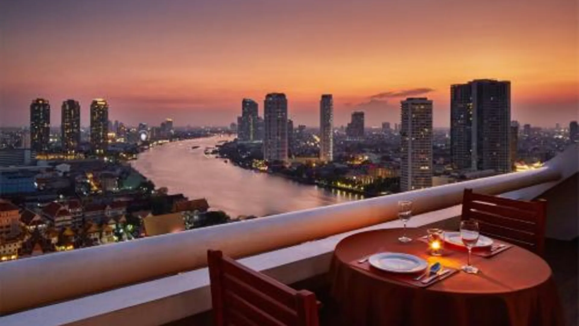 방콕 센터 포인트 플러스 호텔 실롬 4성급 호텔 부대시설