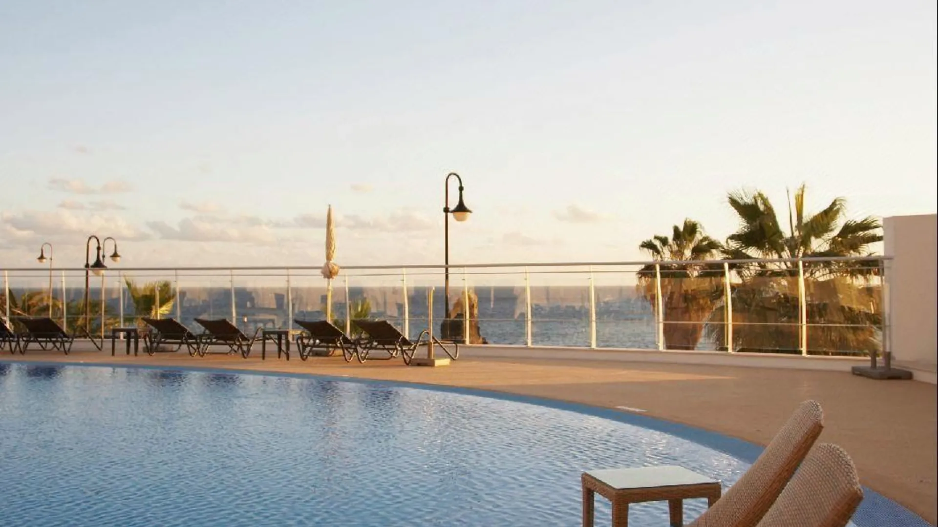 마데이라 섬 멜리아 마데이라 마르 호텔  5성급 호텔 스위트룸