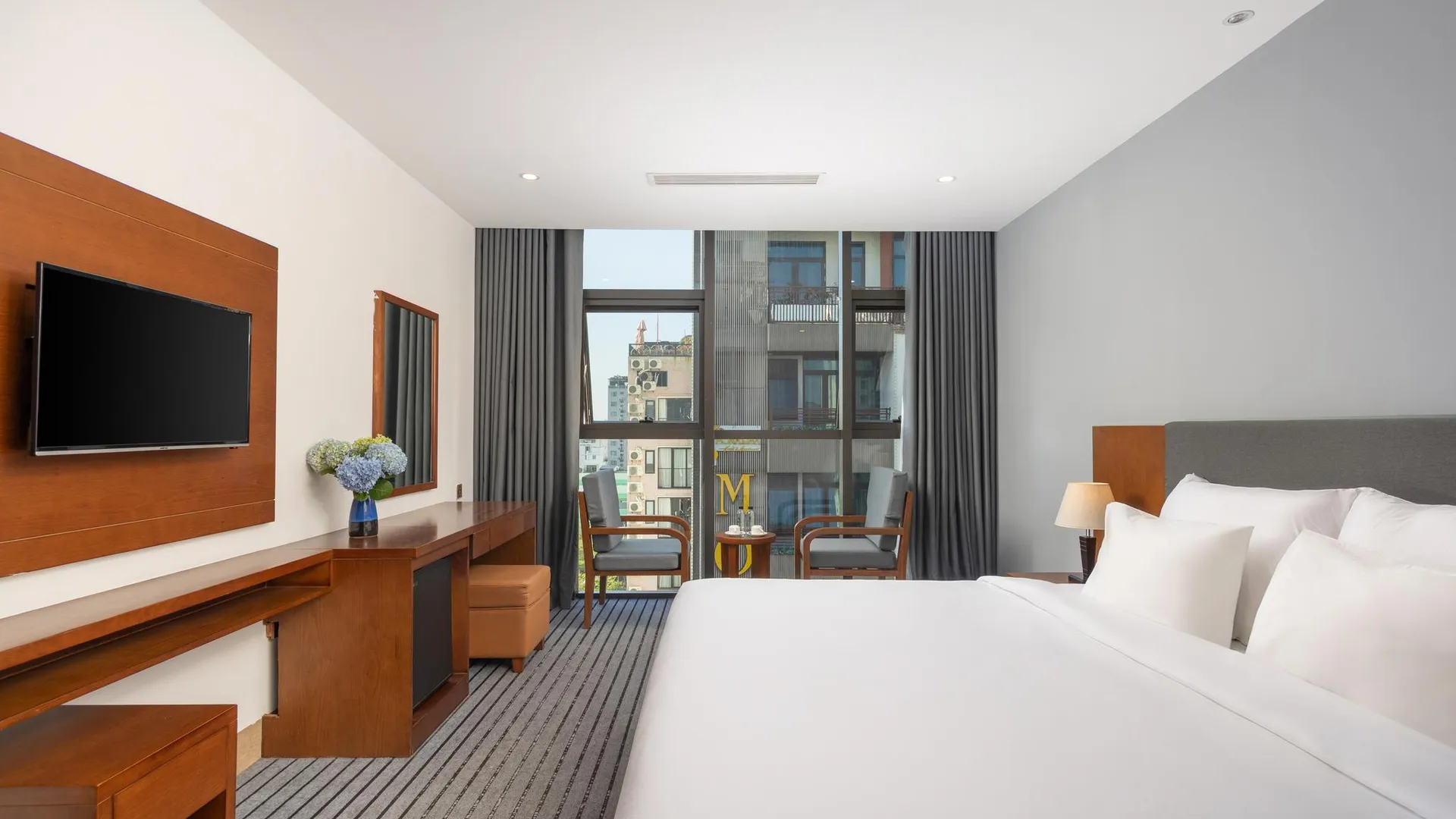 다낭 사나 다낭 비치 호텔 4성급 호텔 스위트룸