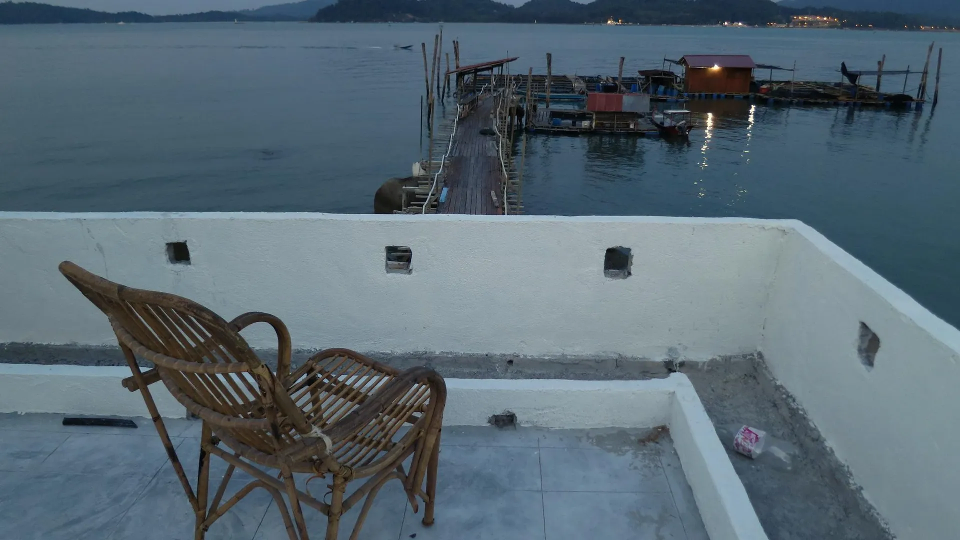 팡코르 팡코르 피쉬 하우스 1성급 호텔 외관