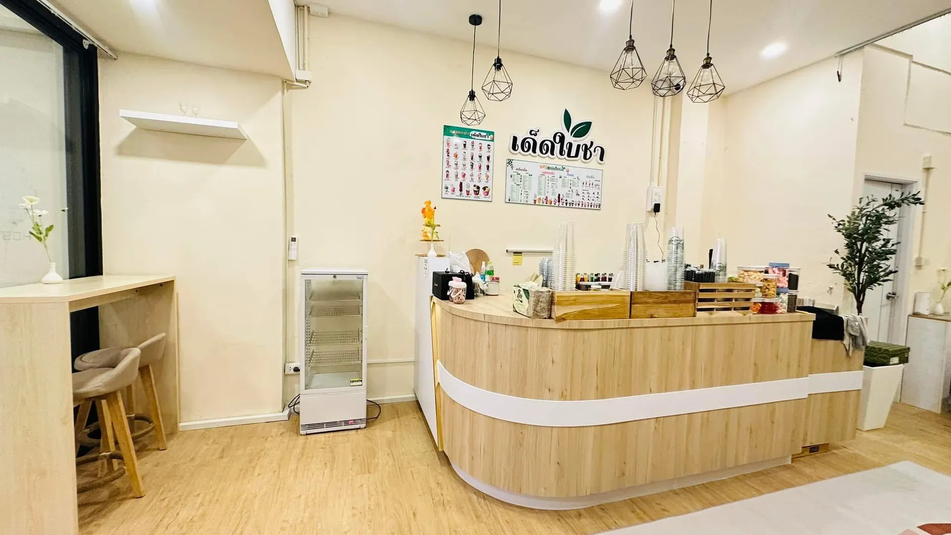 푸켓 데드바이차 카페 앤 호스텔 푸켓 올드타운 2성급 호텔 수영장